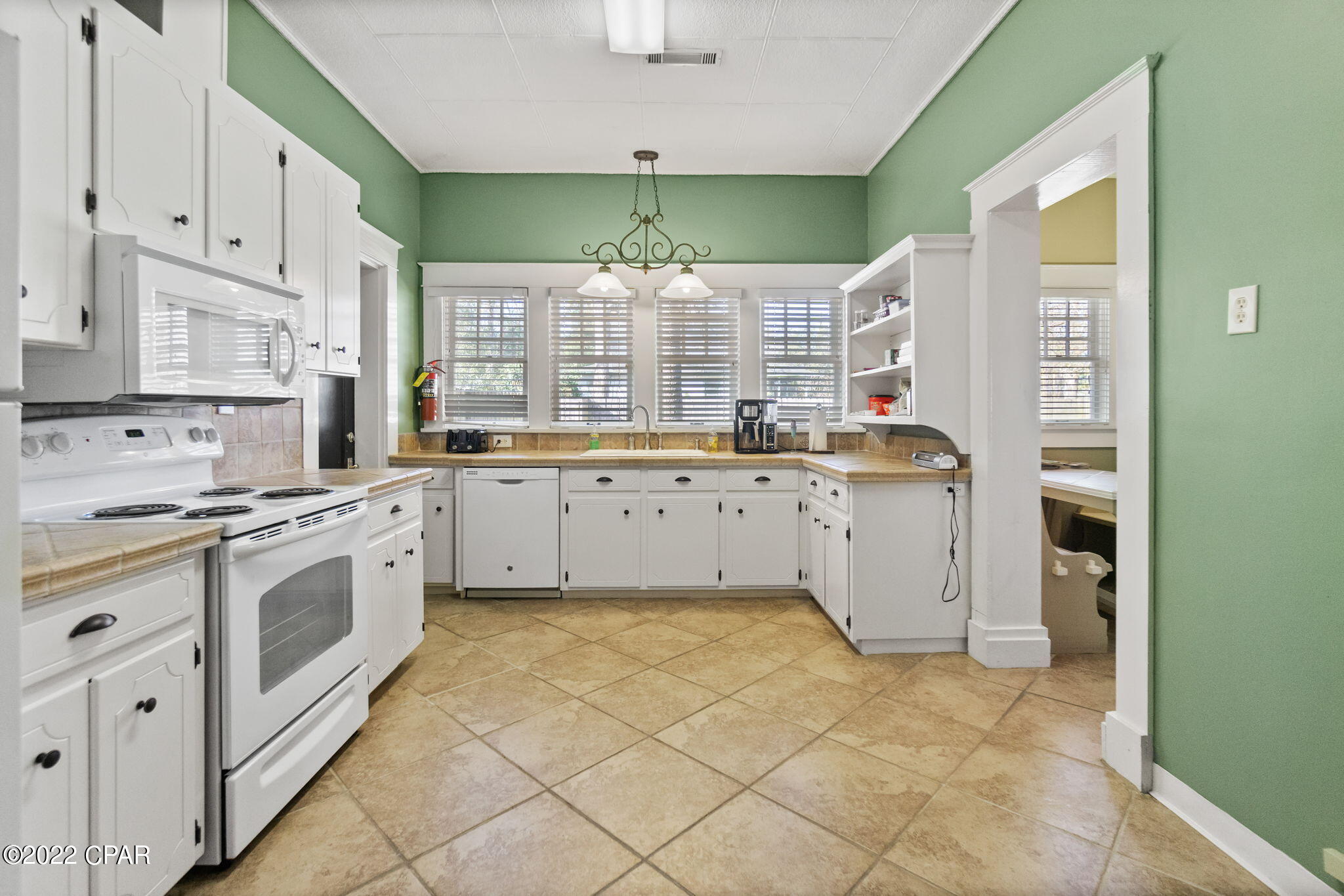 Image 7 For 896 Main Street