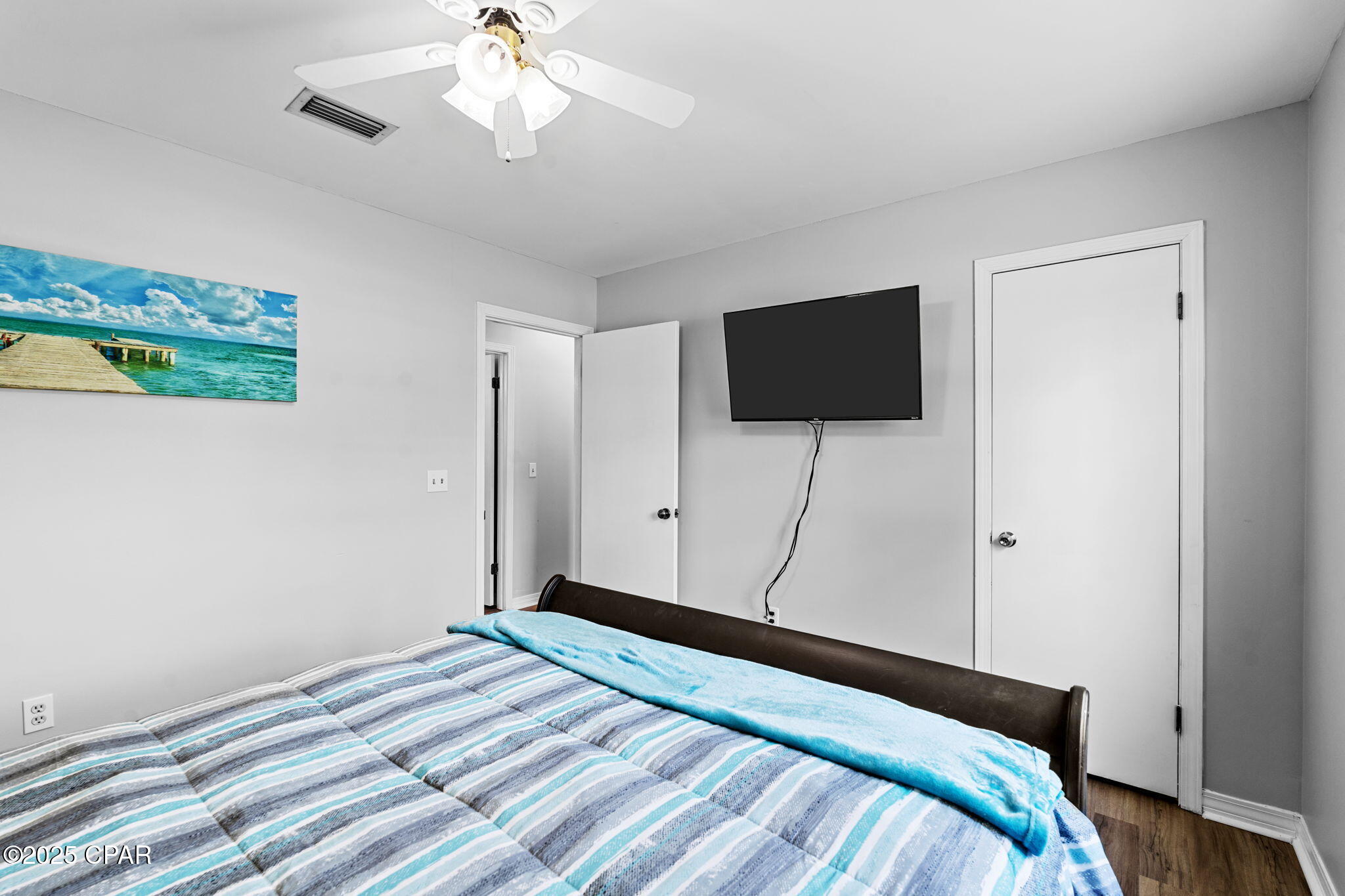 Image 16 For 201 Birdie Lane