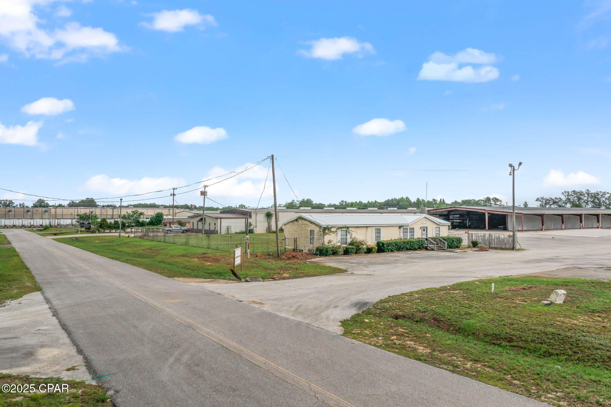 Image 3 For 963 Industrial Drive