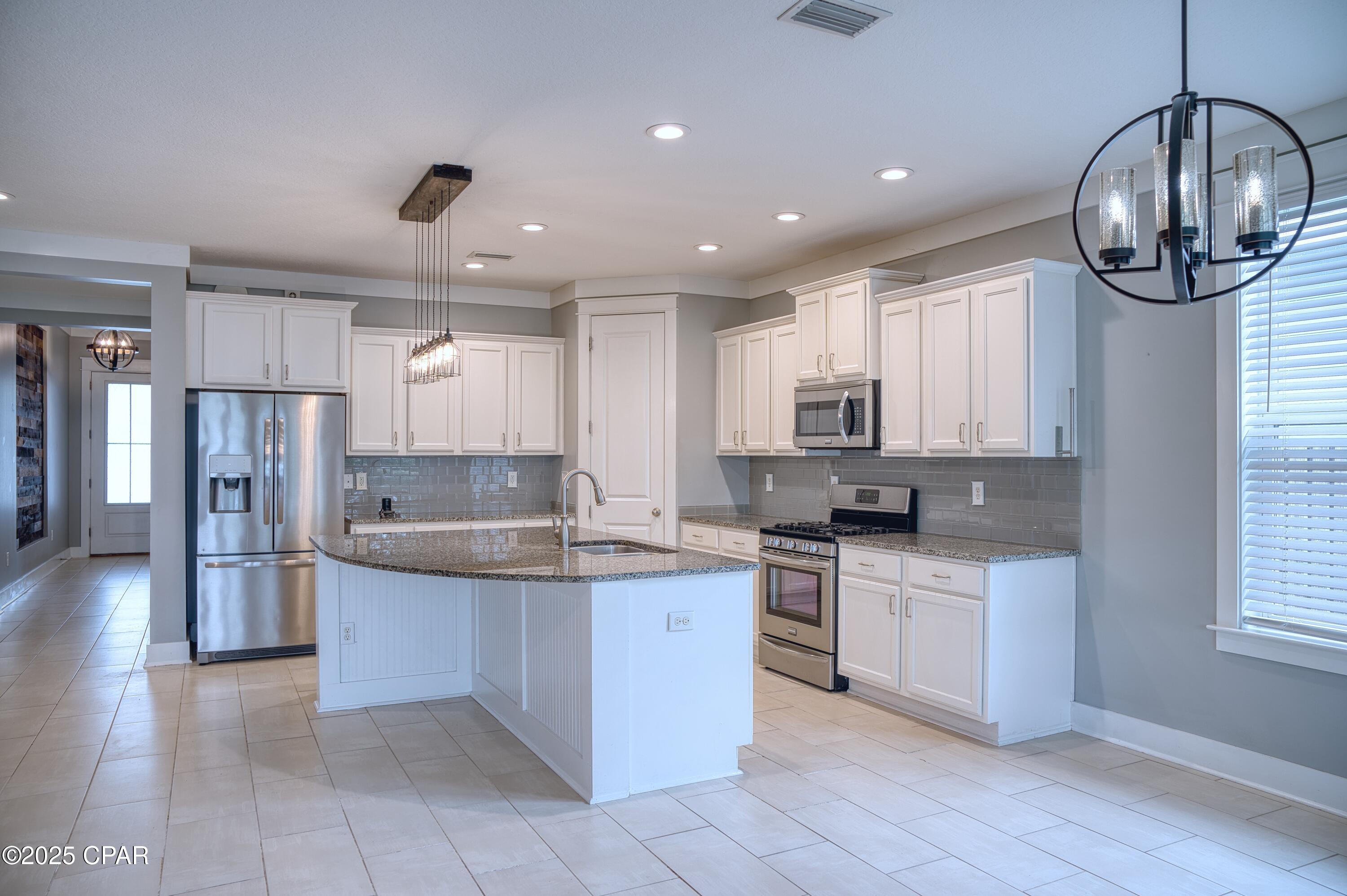 Image 14 For 3113 Heartleaf Avenue