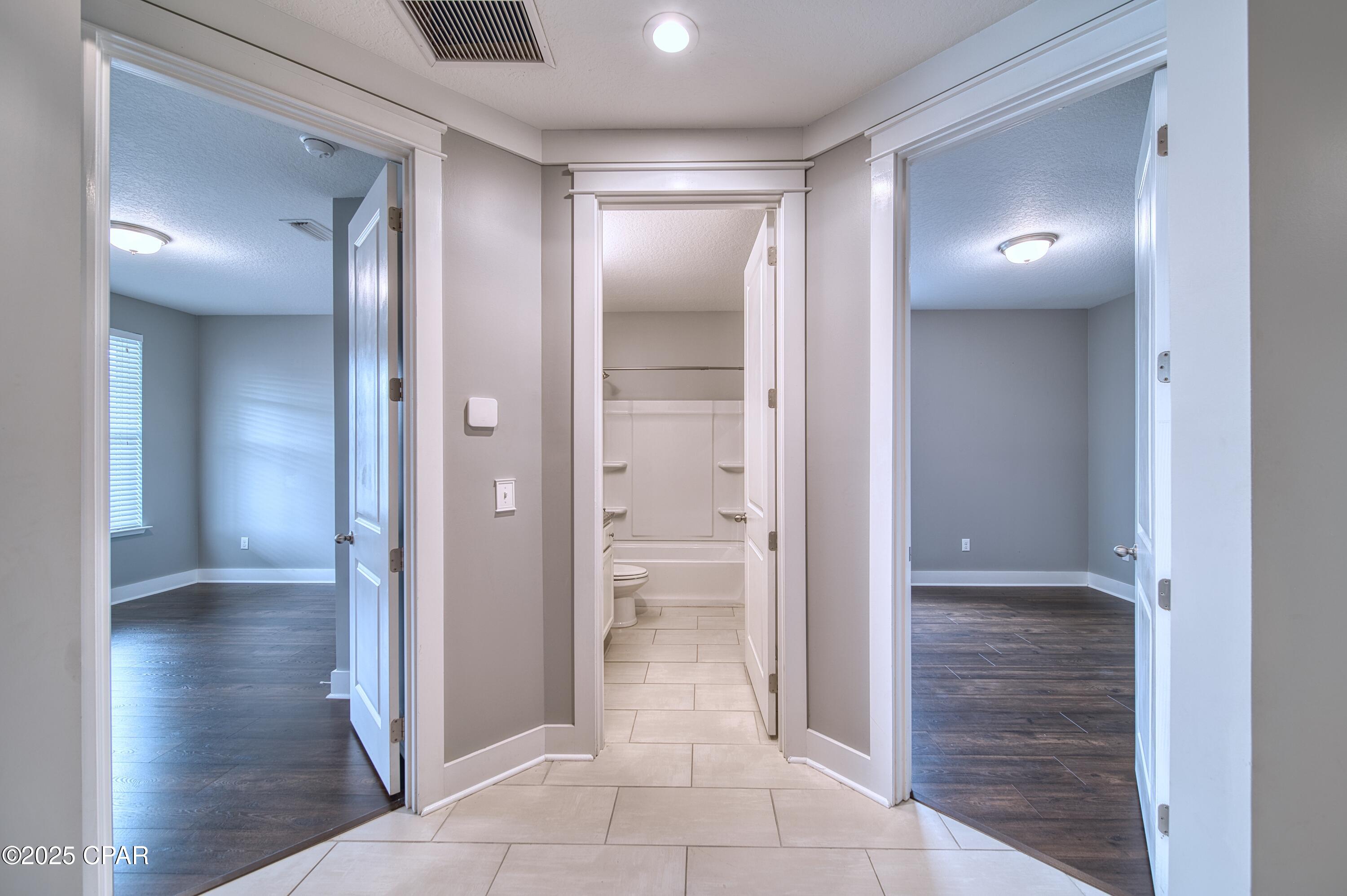 Image 8 For 3113 Heartleaf Avenue