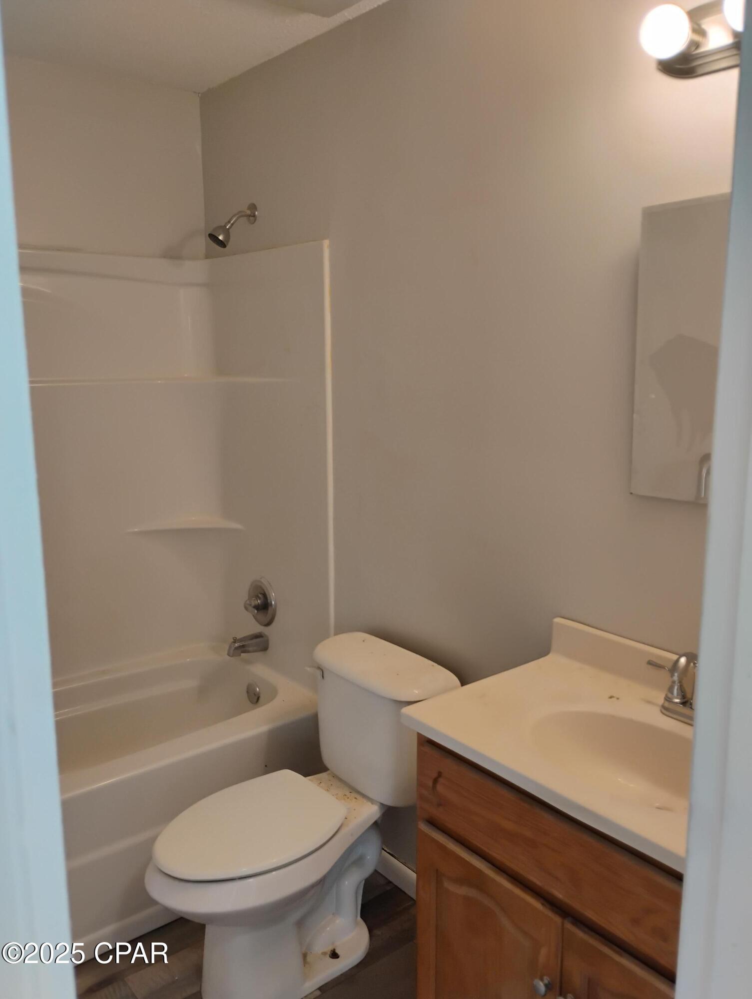 Image 10 For 576 Martin Luther King Drive