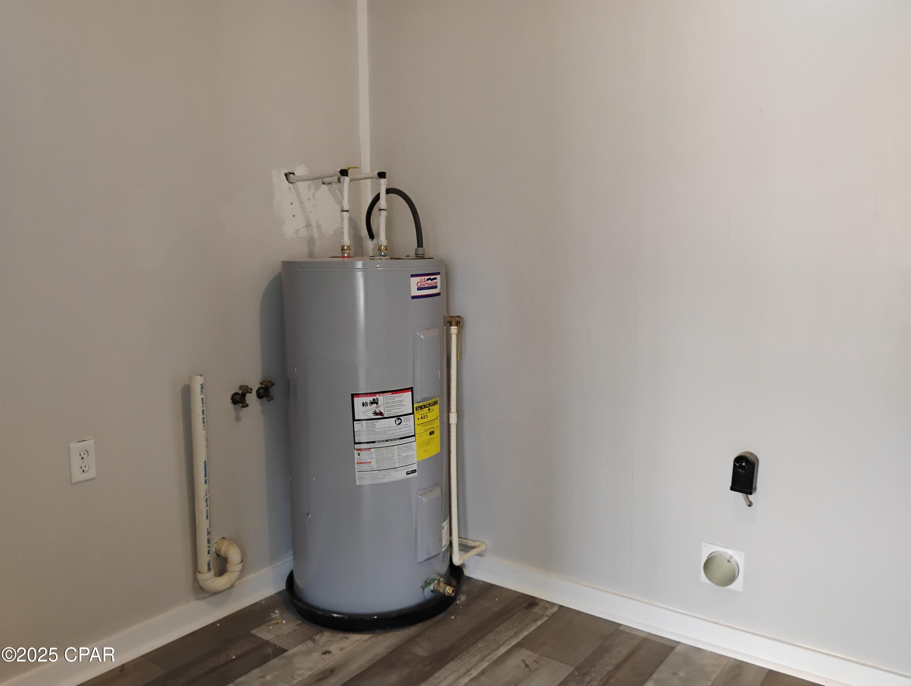 Image 11 For 576 Martin Luther King Drive