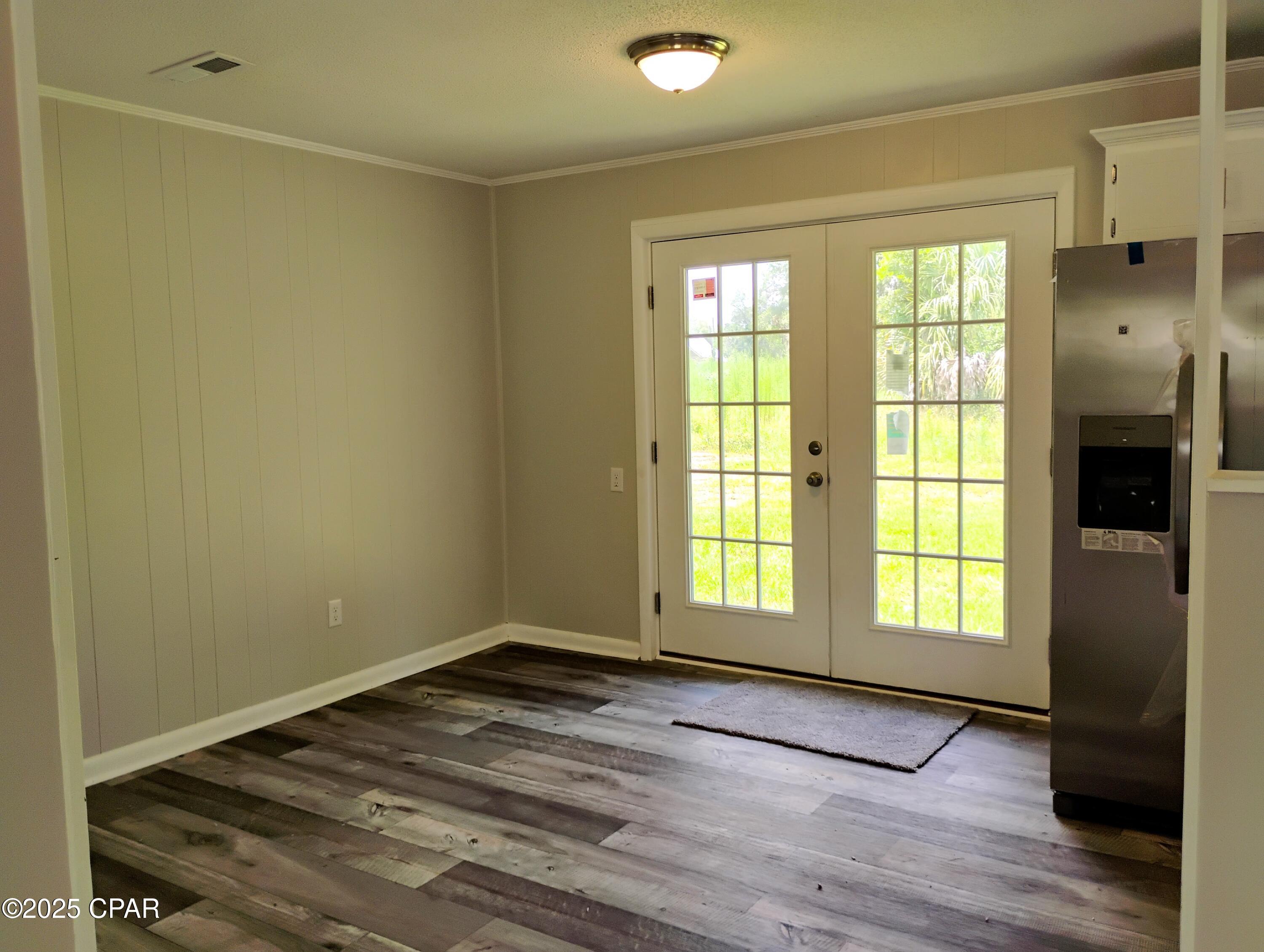 Image 4 For 576 Martin Luther King Drive