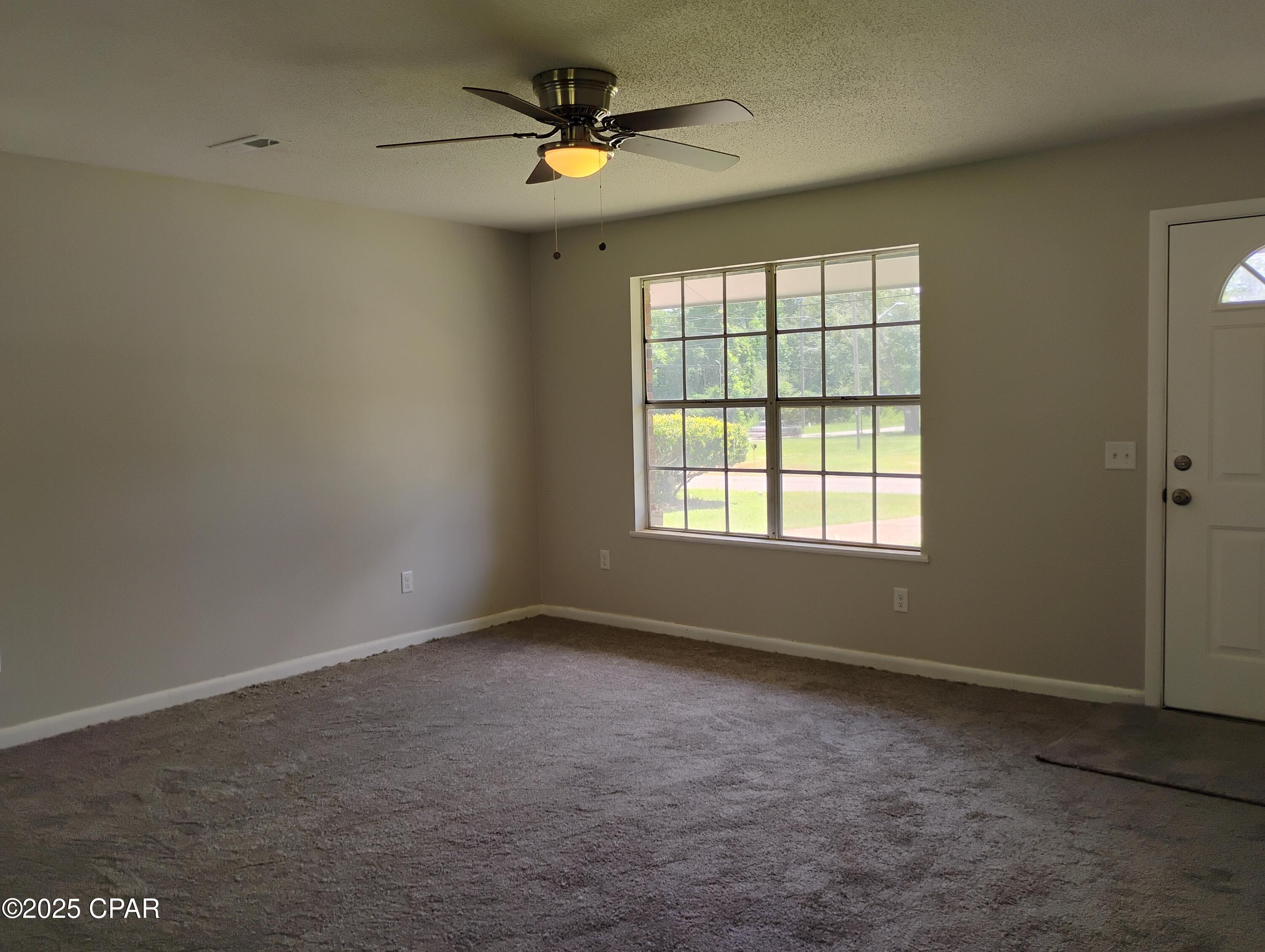 Image 6 For 576 Martin Luther King Drive