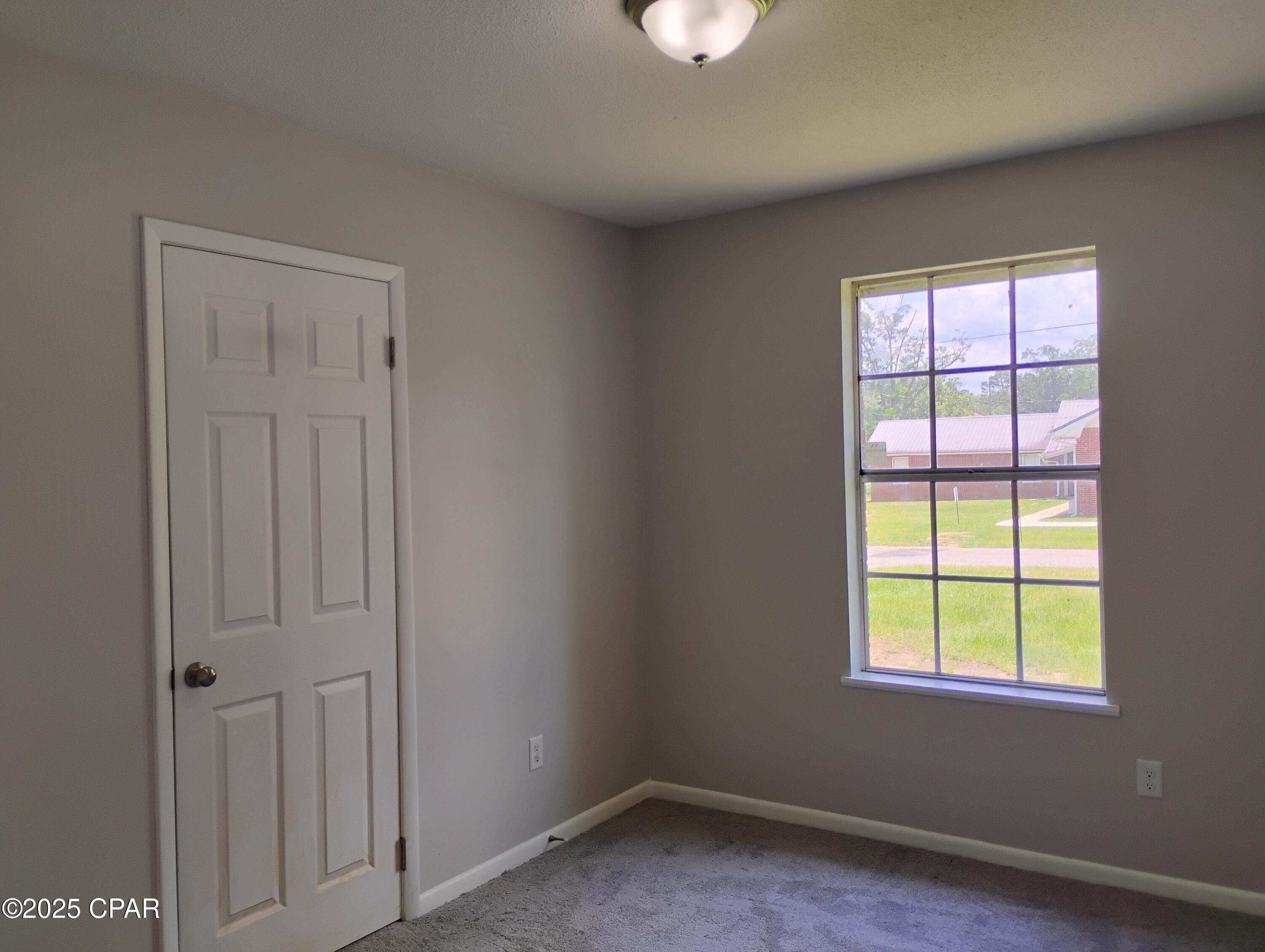 Image 7 For 576 Martin Luther King Drive