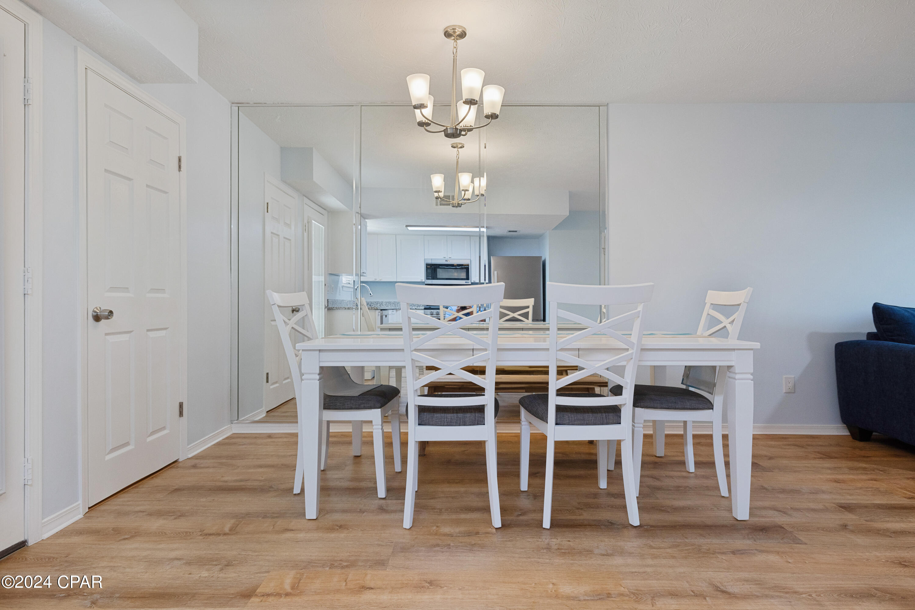 Image 36 For 181 Robin Lane