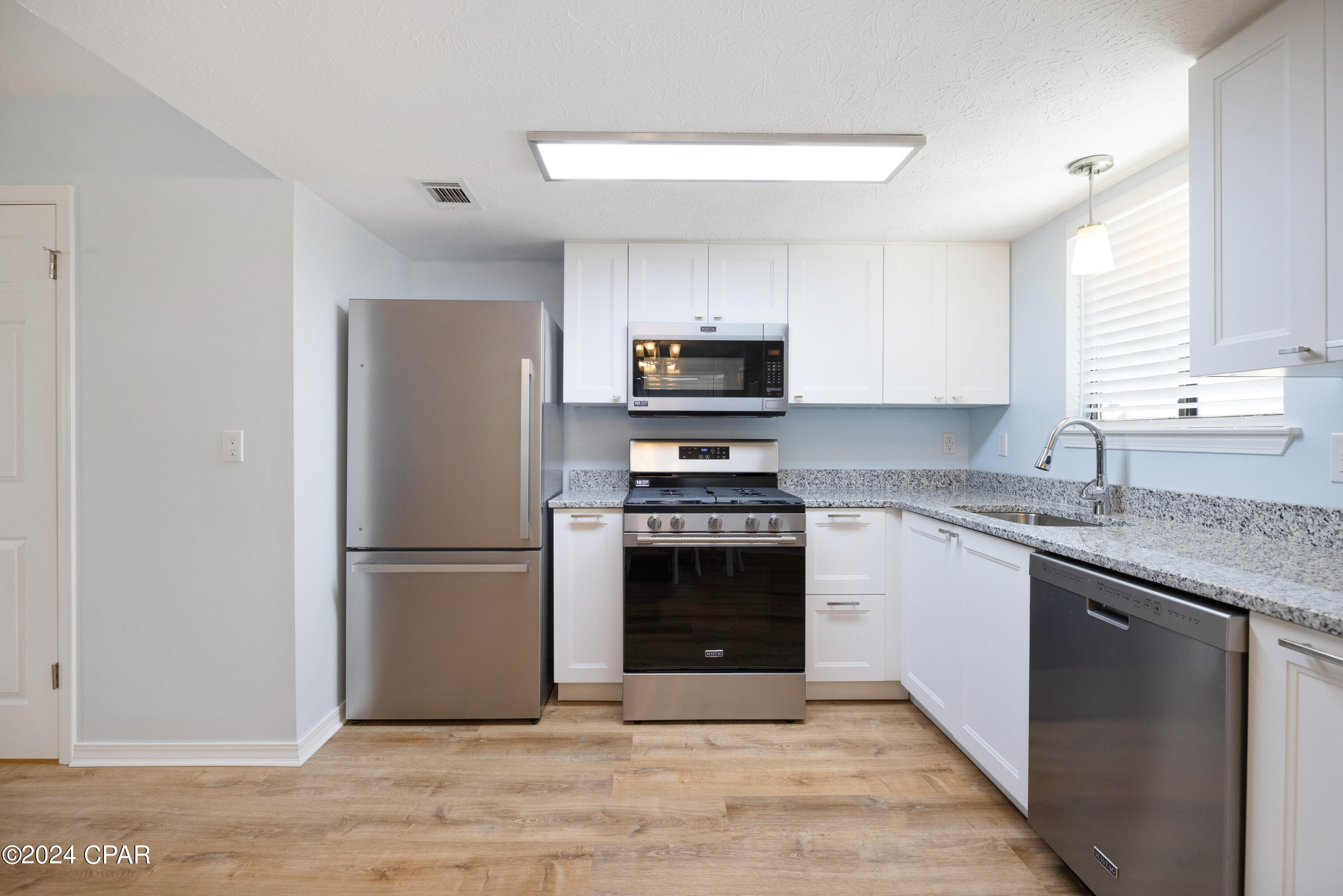 Image 37 For 181 Robin Lane