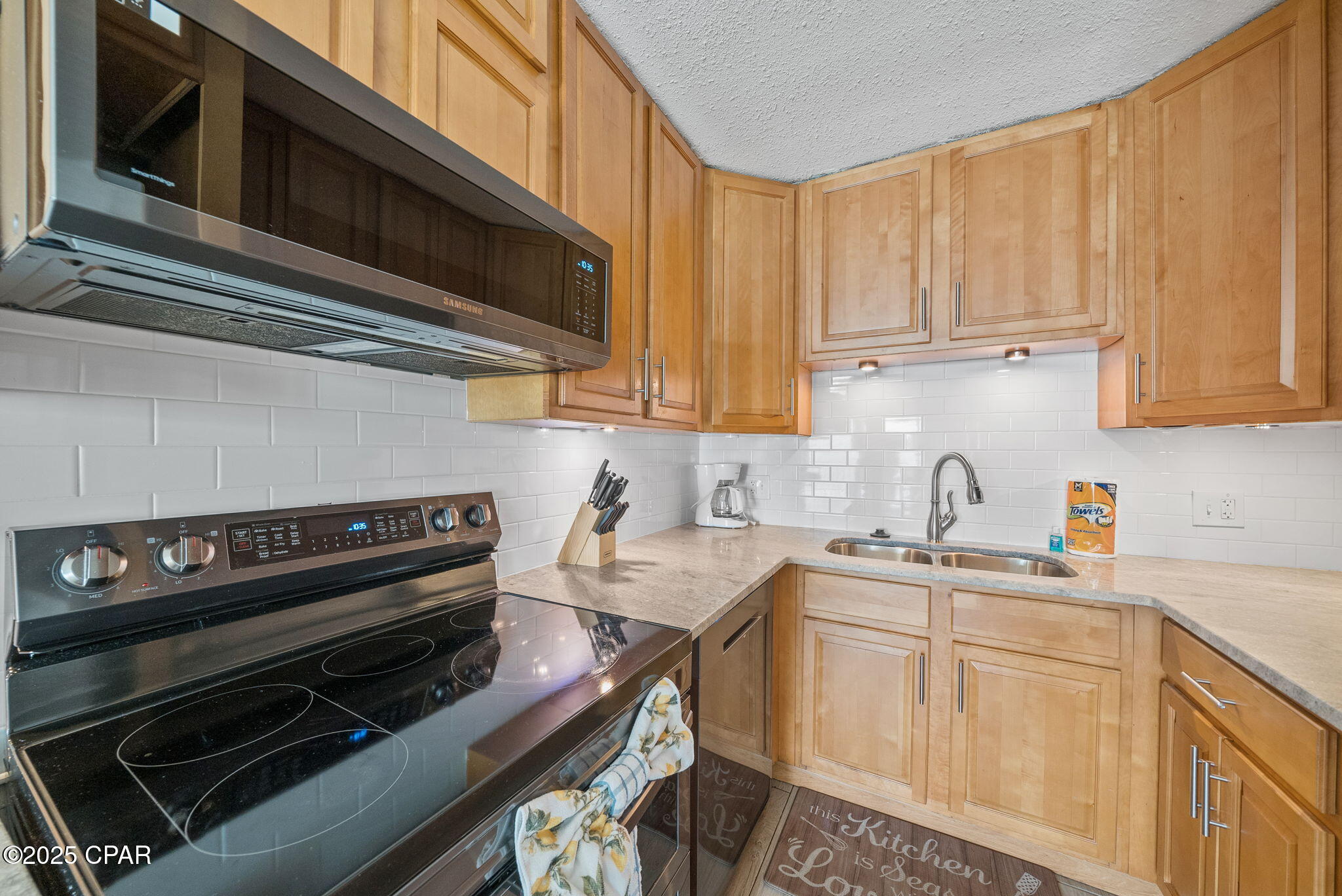 Image 15 For 8743 Thomas Drive 1207