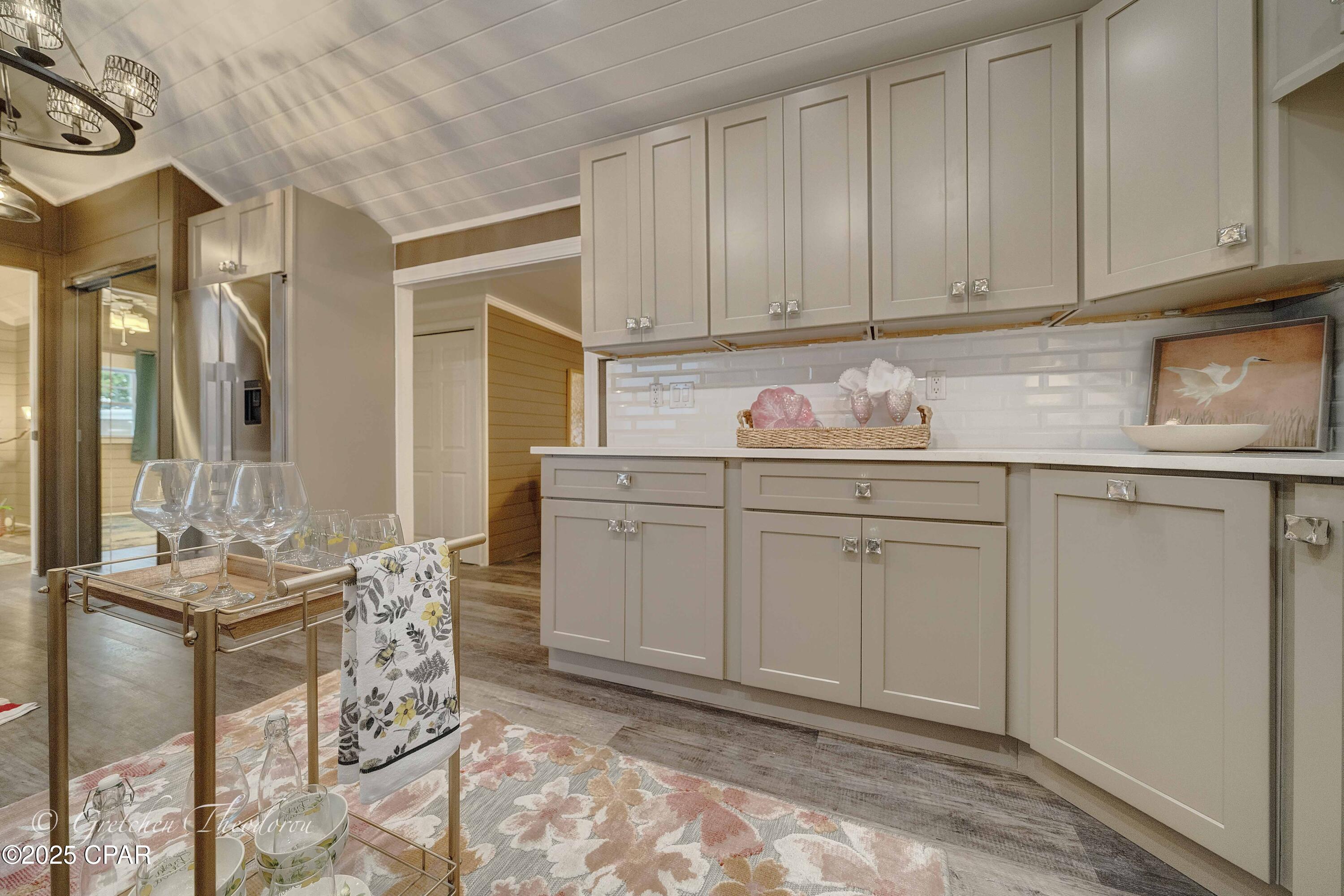 Image 11 For 1219 Thomas Drive 25