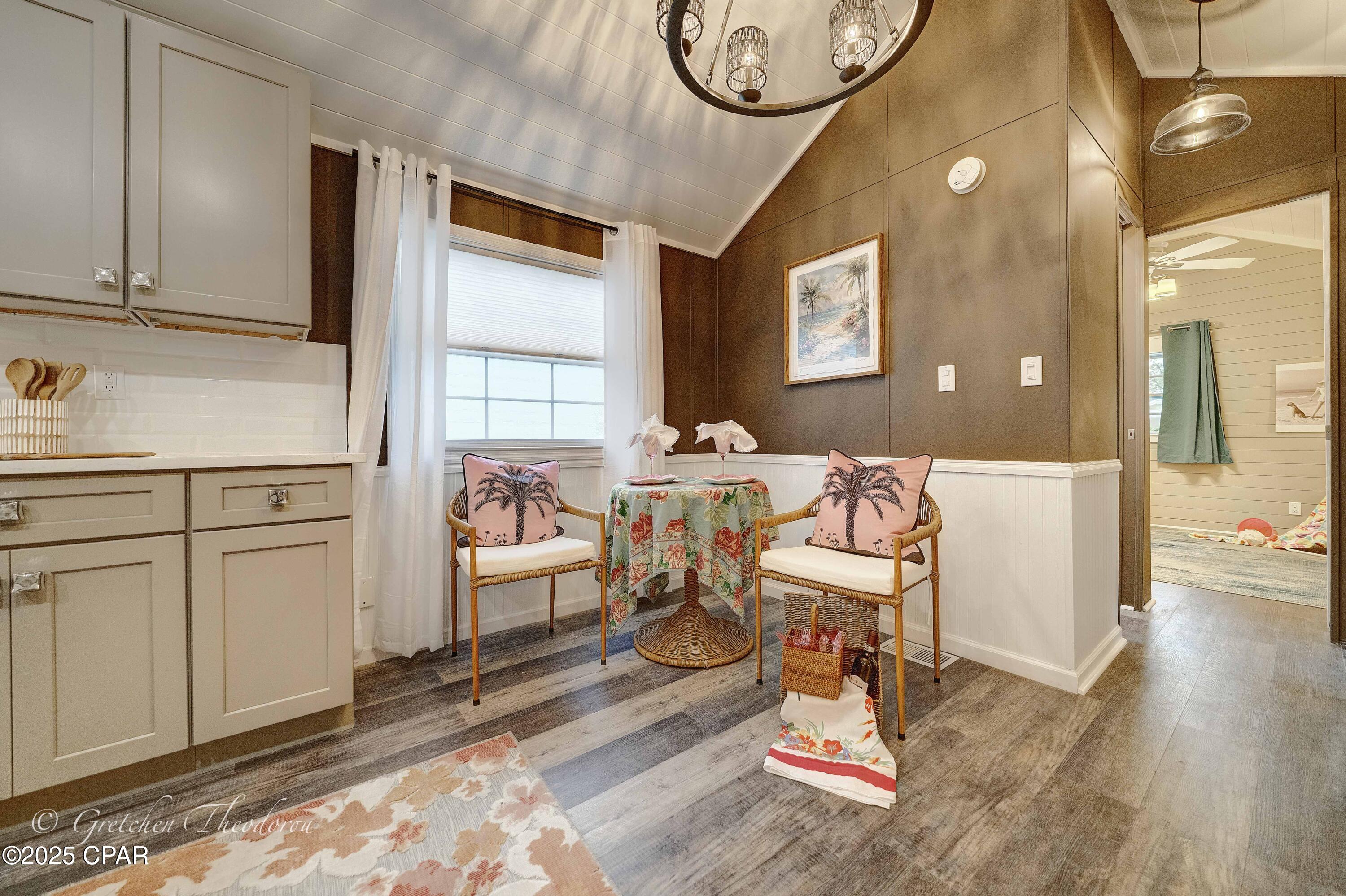 Image 12 For 1219 Thomas Drive 25