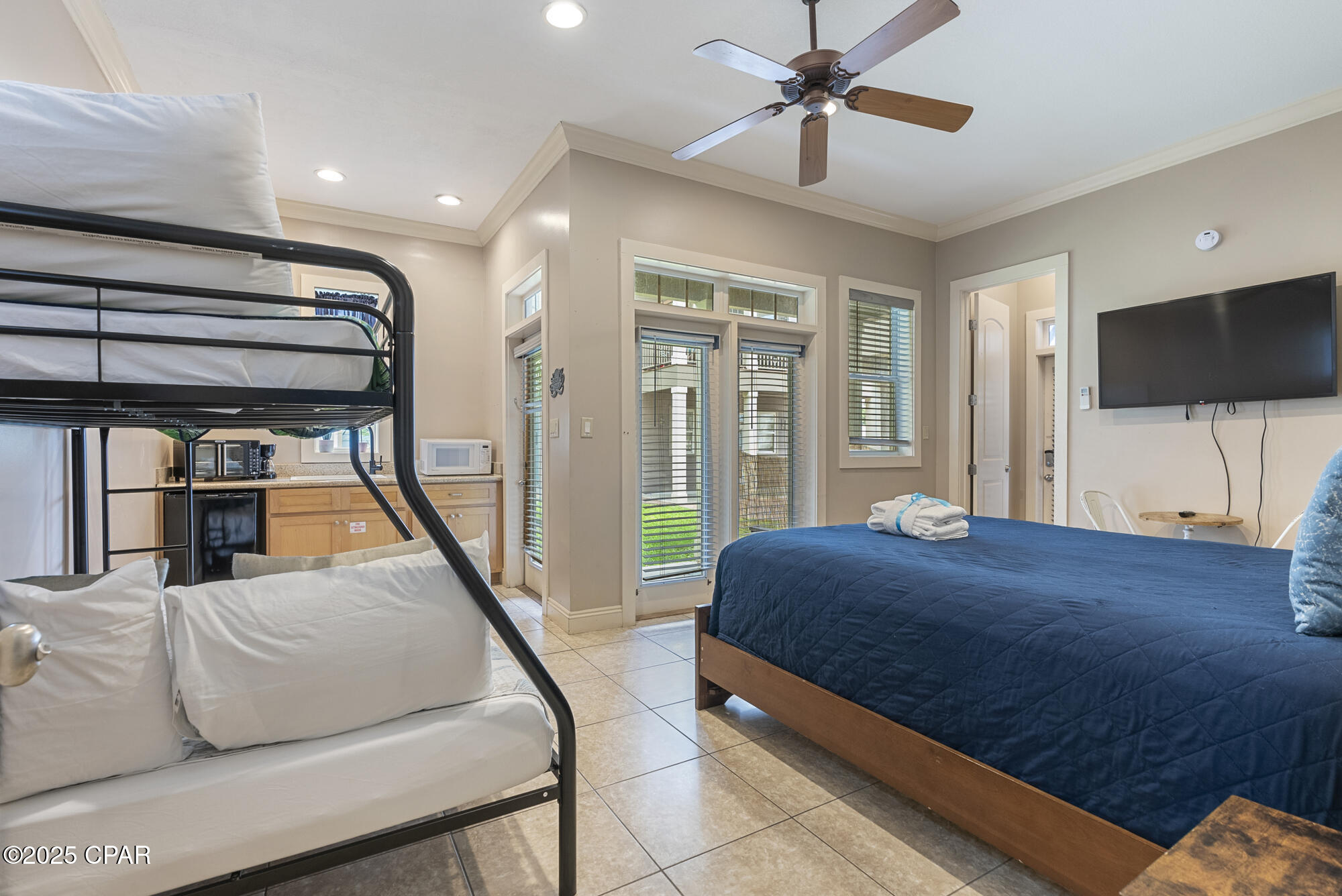 Image 5 For 6238 Thomas Drive