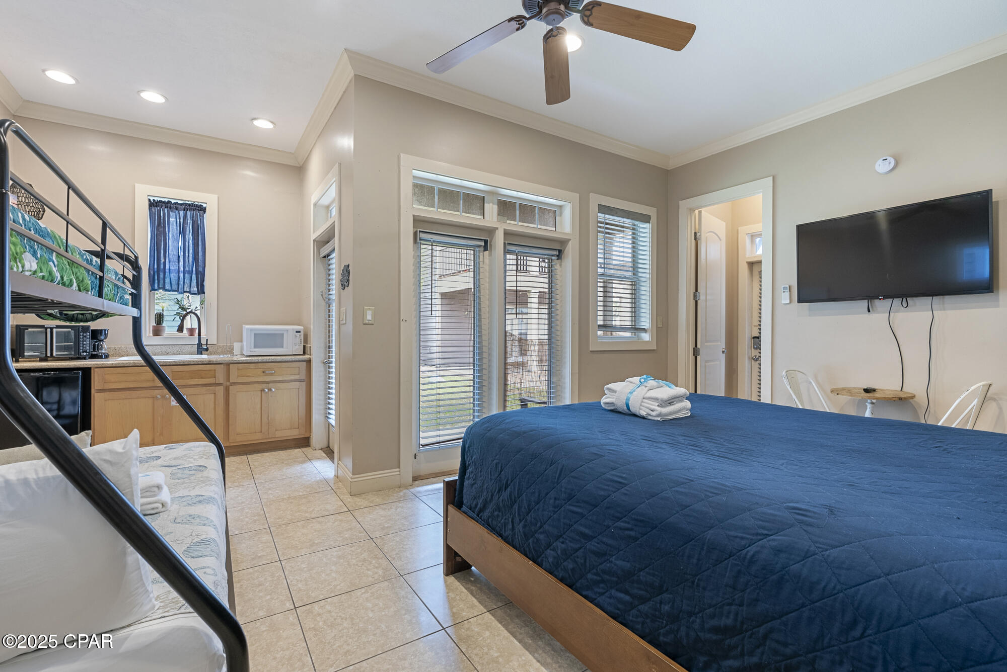 Image 6 For 6238 Thomas Drive