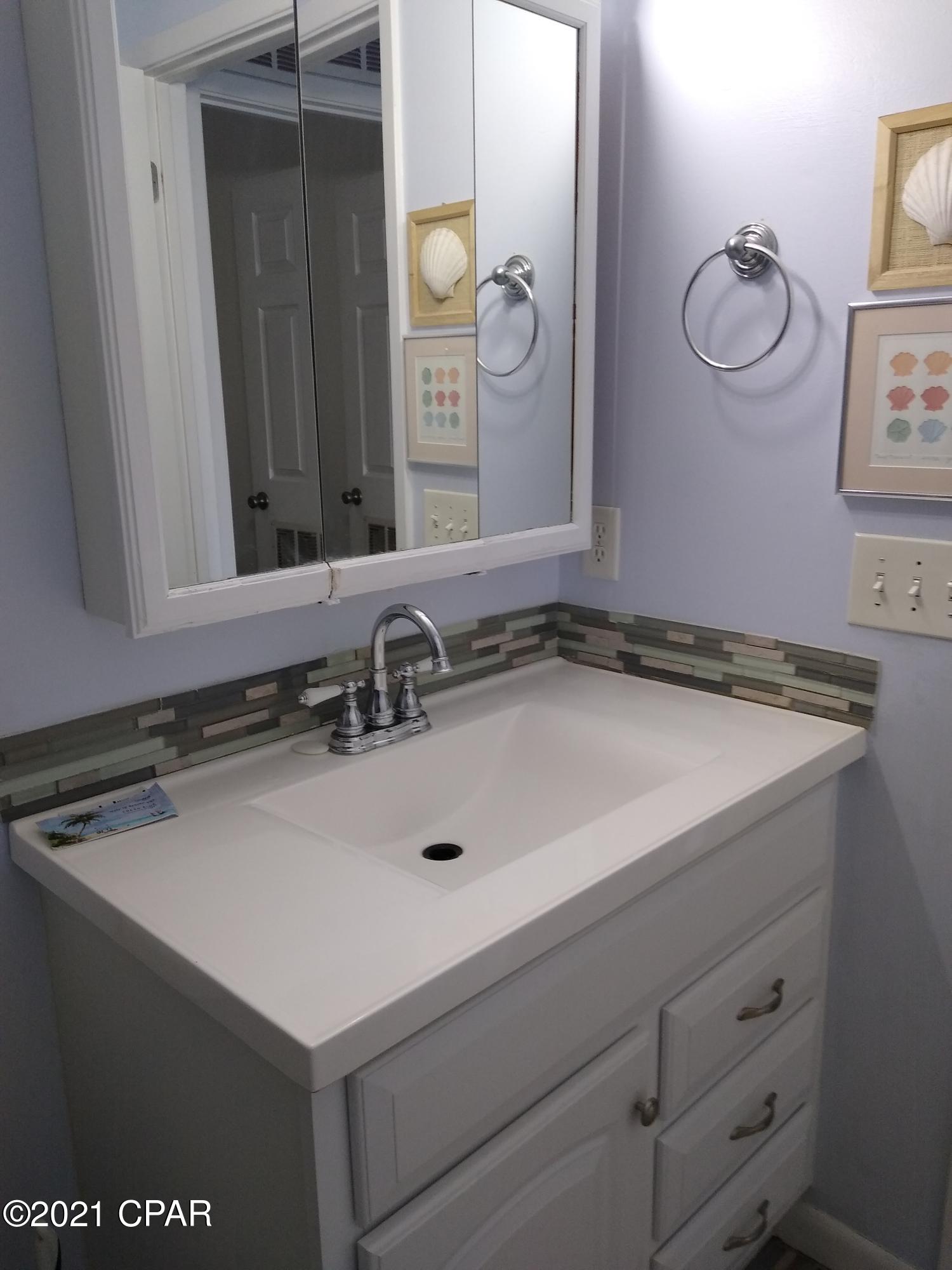 Image 16 For 6912 Beach Drive