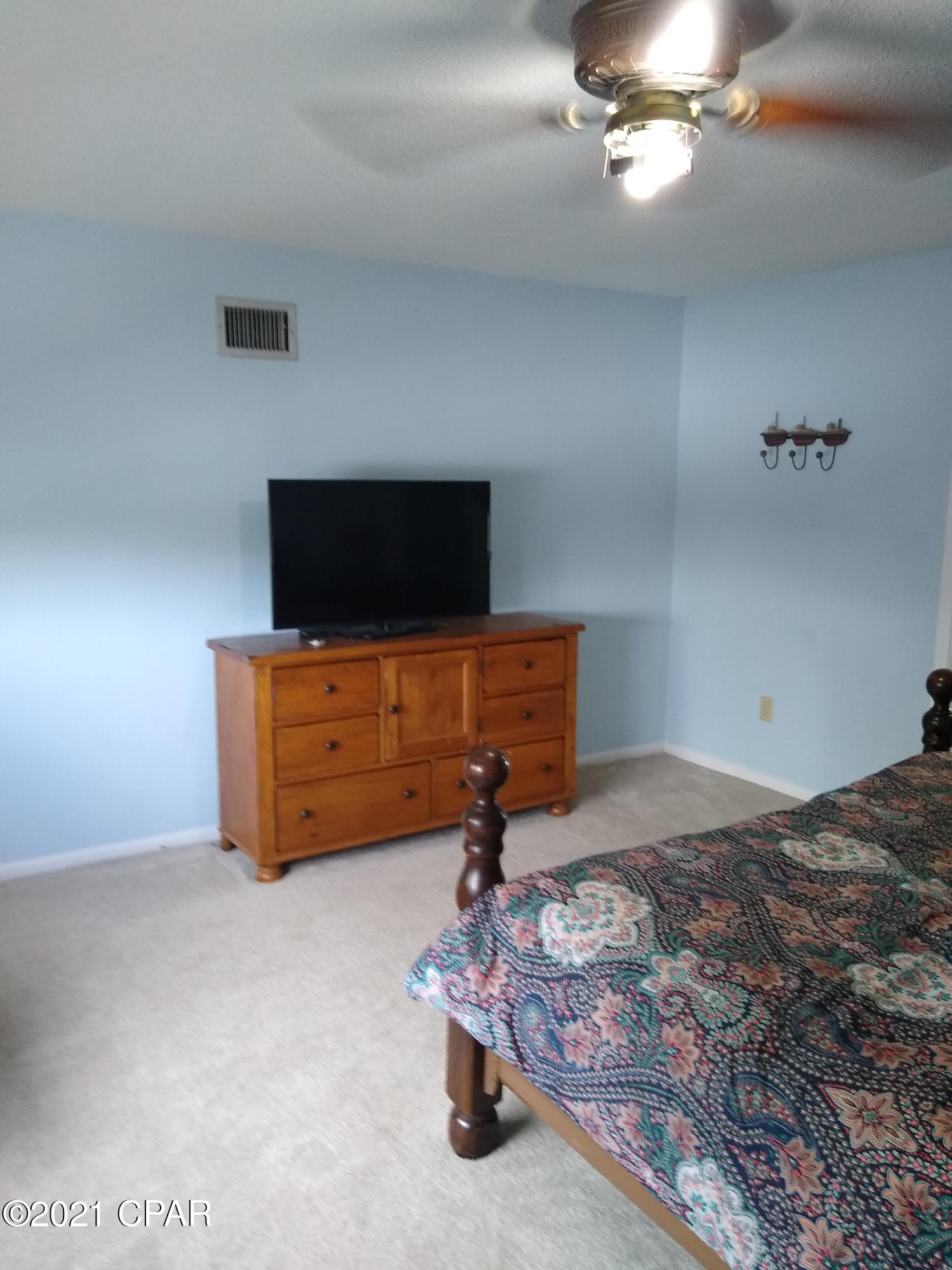 Image 22 For 6912 Beach Drive