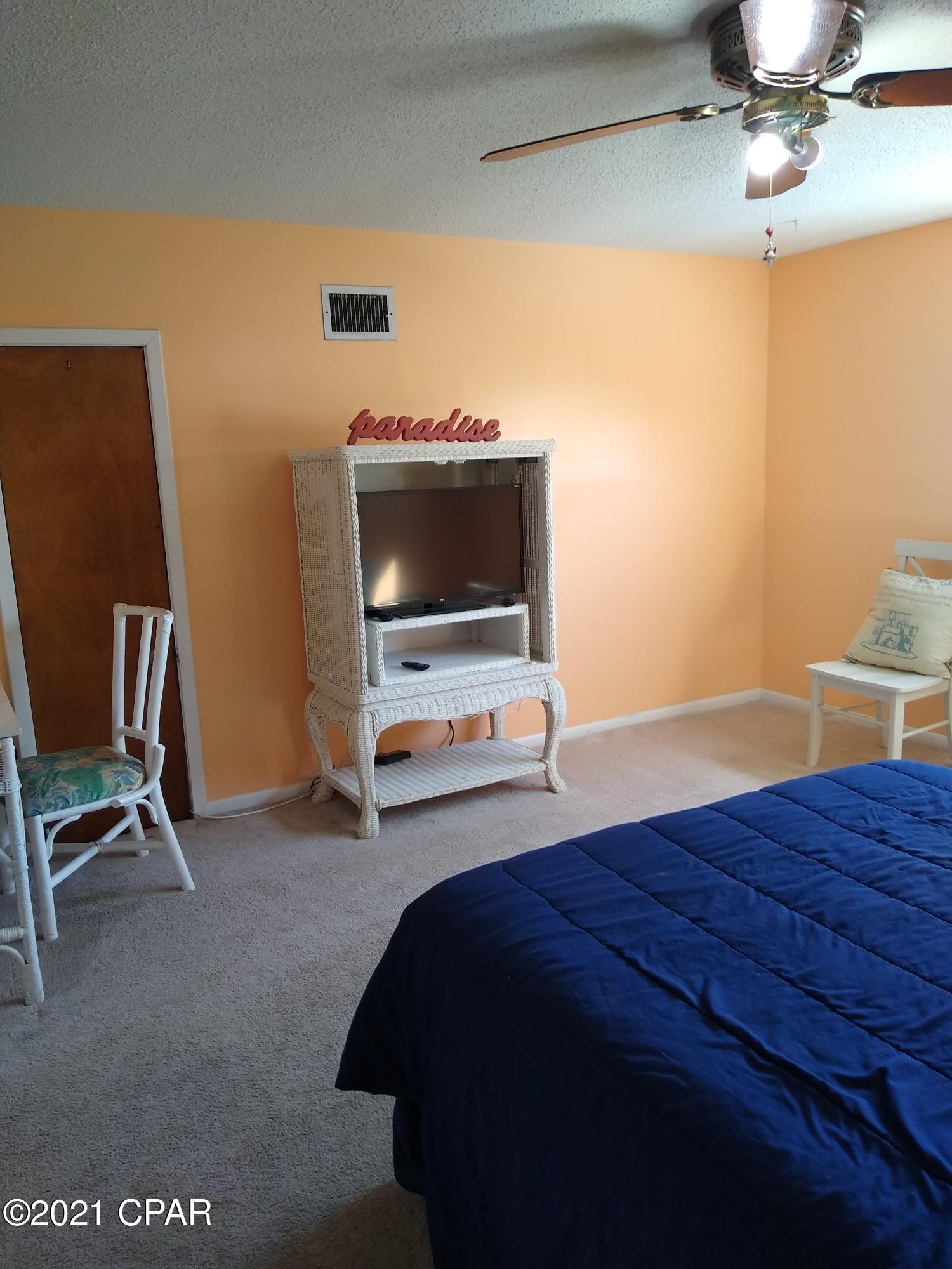 Image 24 For 6912 Beach Drive