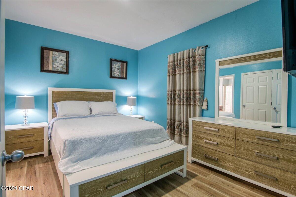 Image 11 For 9860 Thomas Drive 305