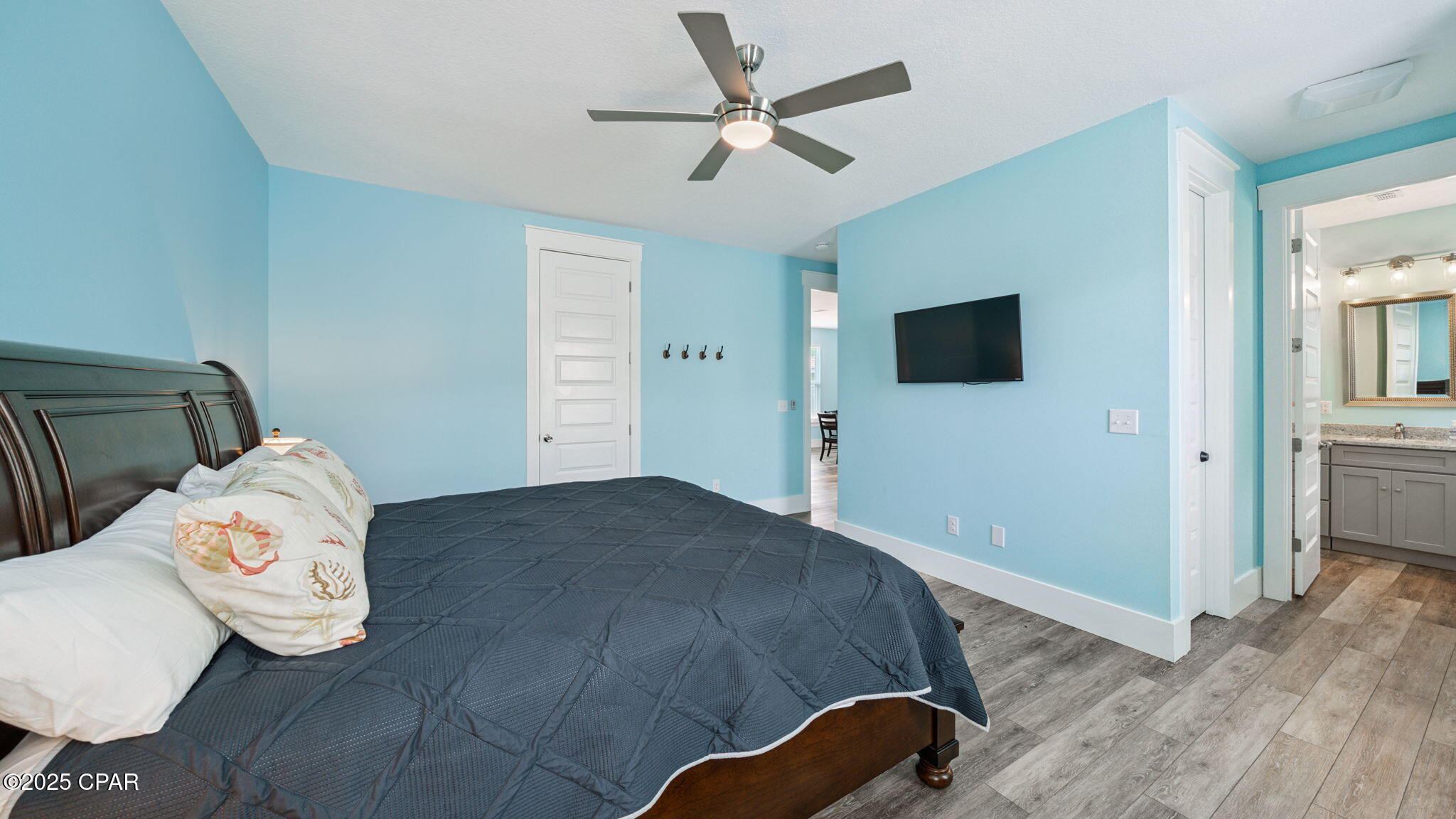 Image 10 For 6320 Lagoon Drive