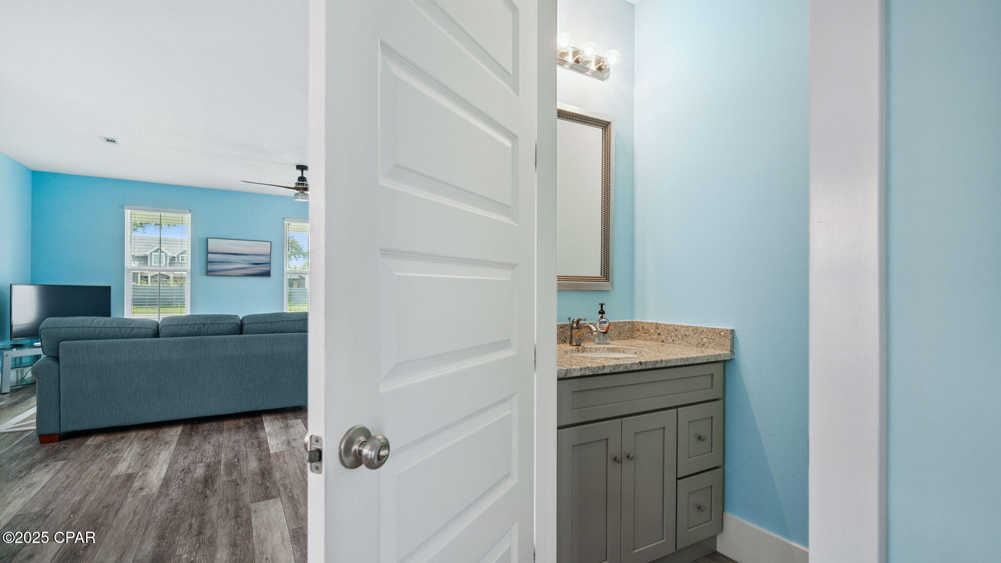 Image 8 For 6320 Lagoon Drive