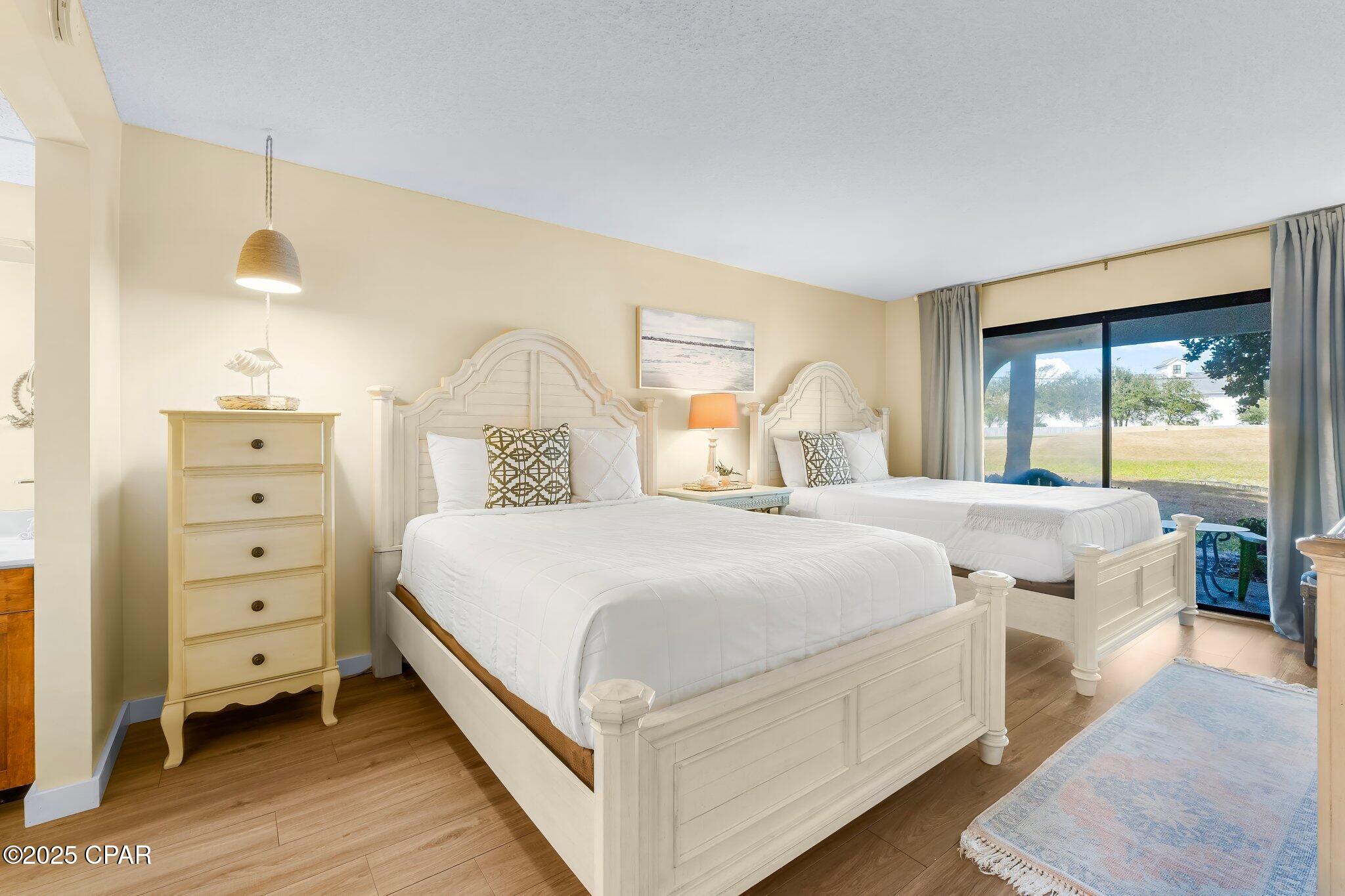 Image 18 For 520 Richard Jackson  2007