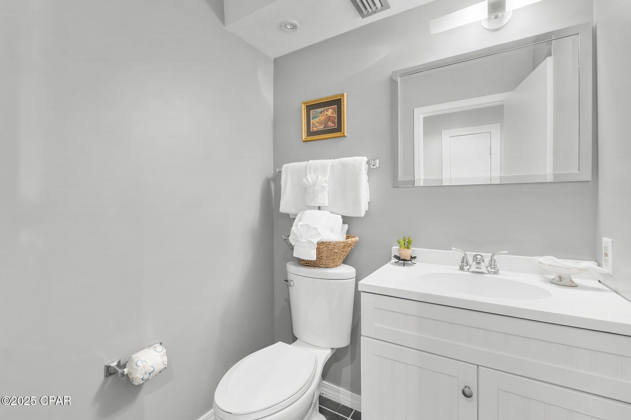 Image 7 For 520 Richard Jackson  2007