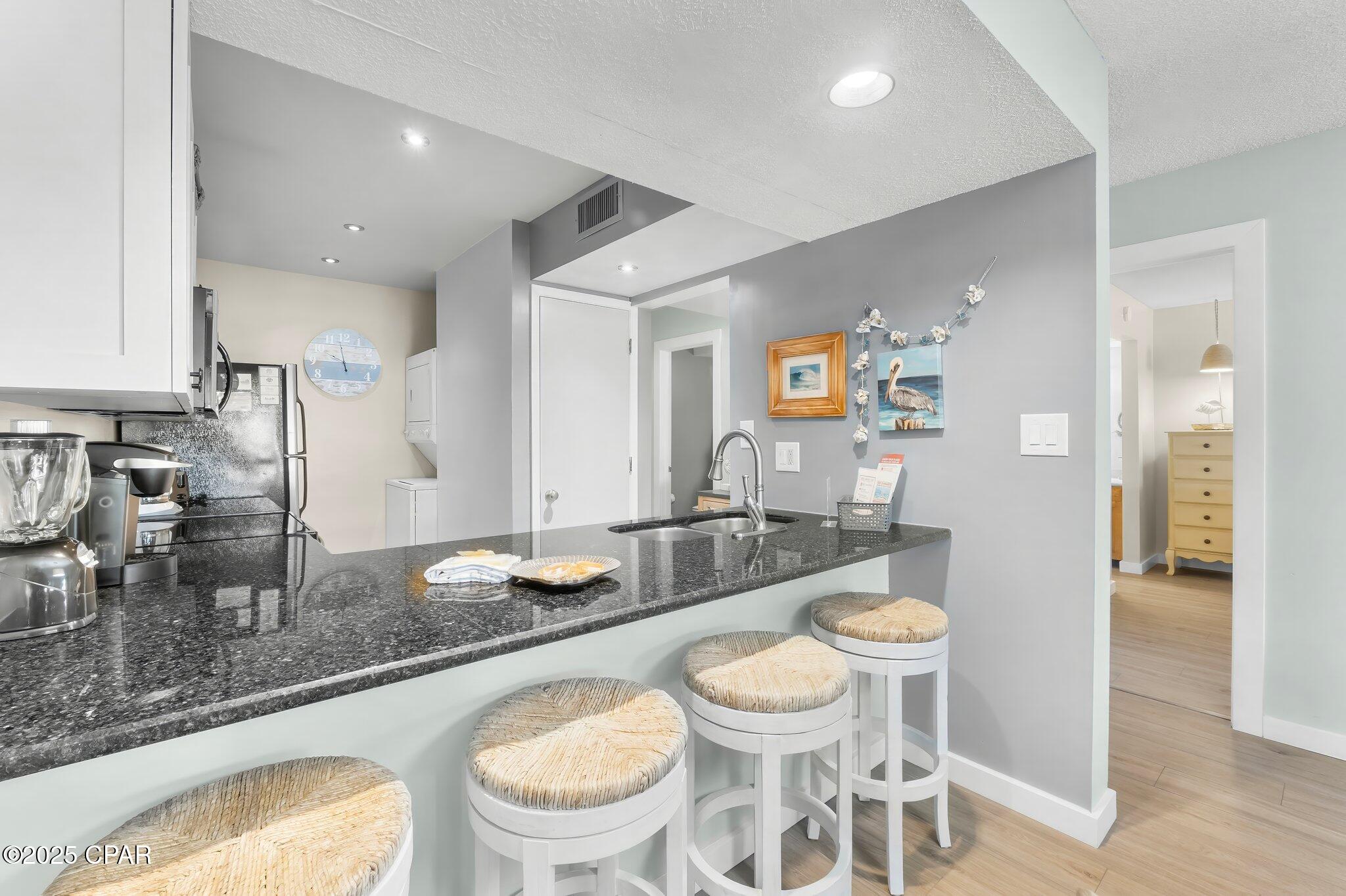 Image 9 For 520 Richard Jackson  2007