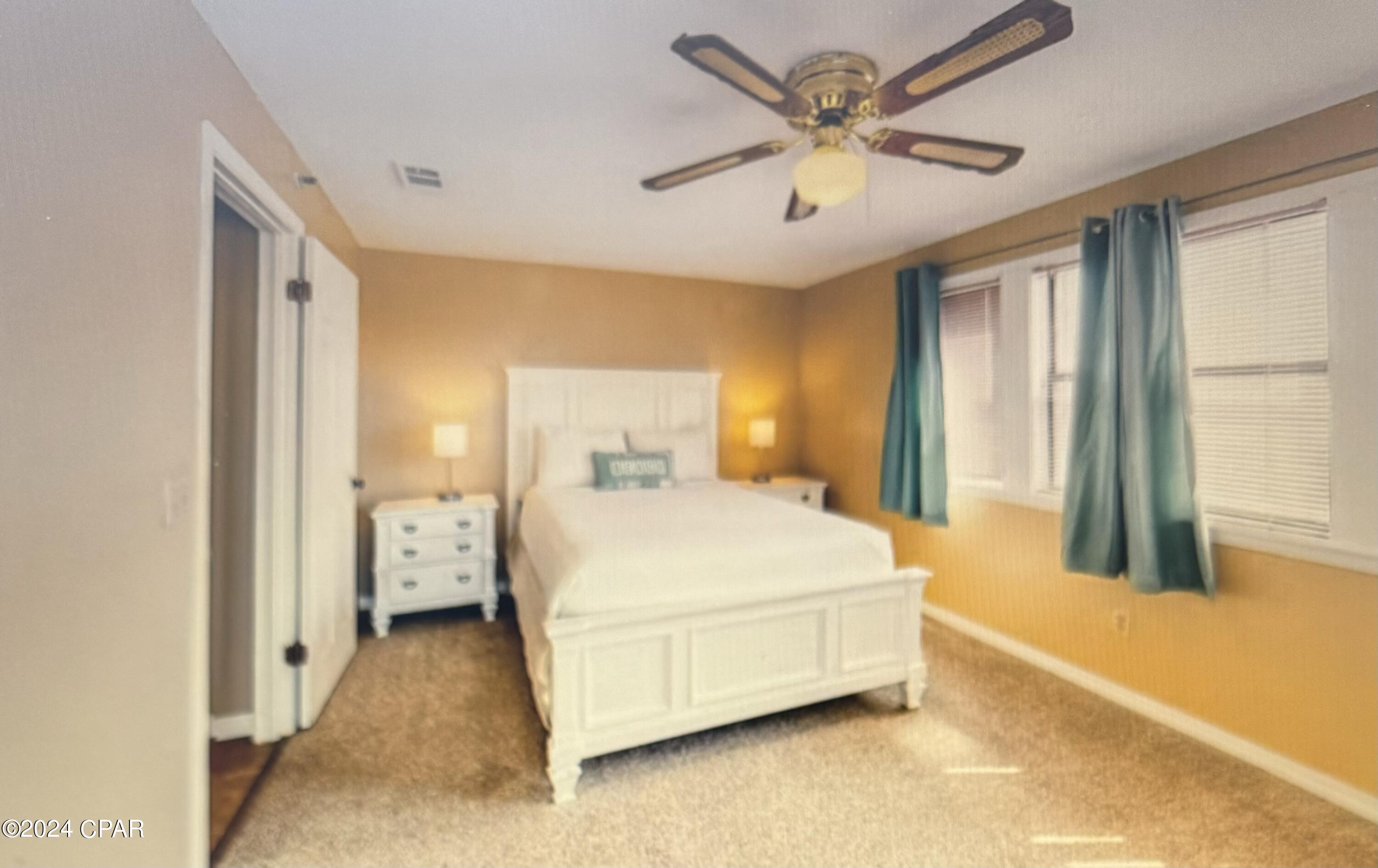 Image 6 For 8730 Thomas Drive 1203 B