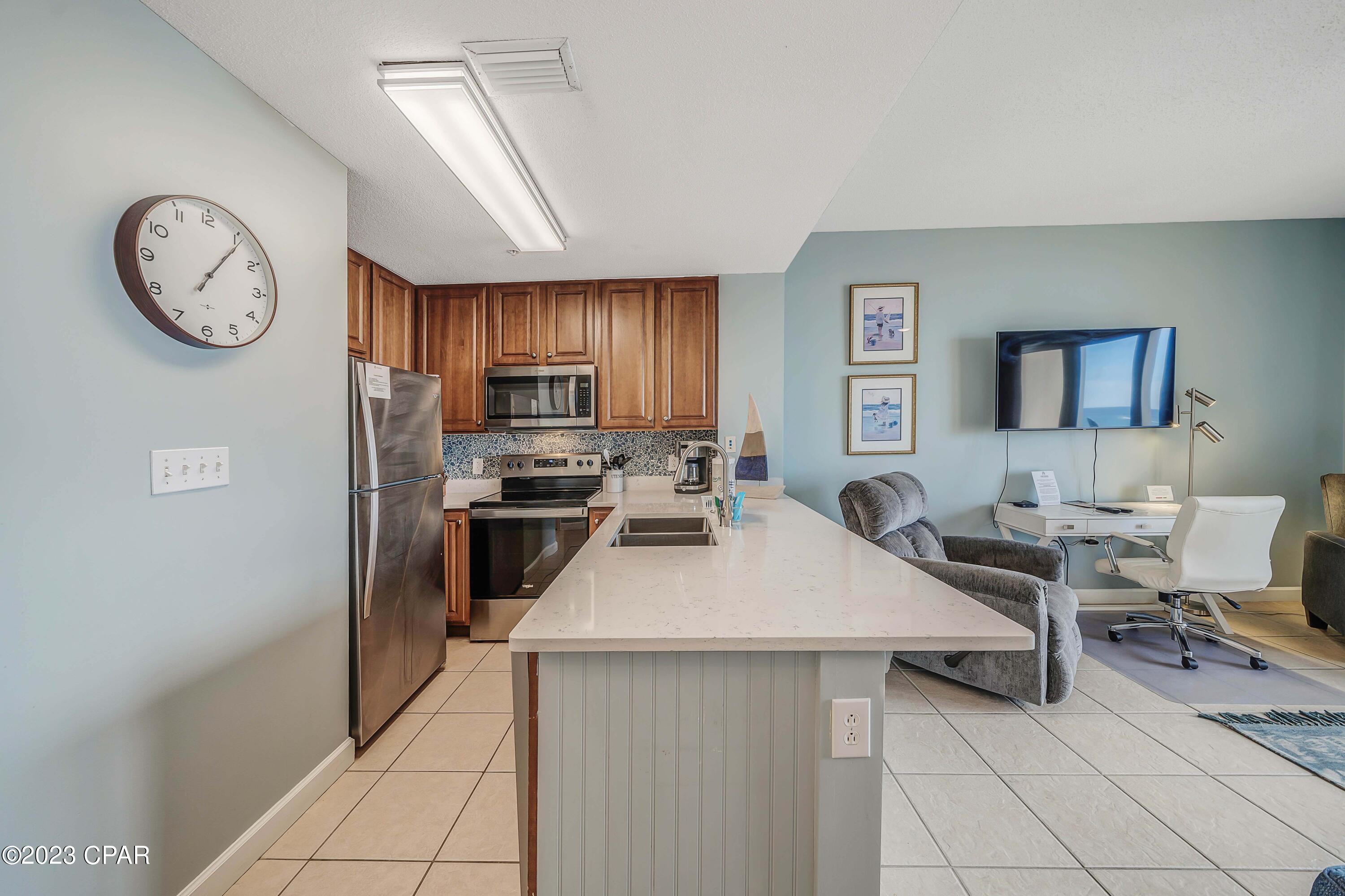 Image 14 For 5115 Gulf Drive 202