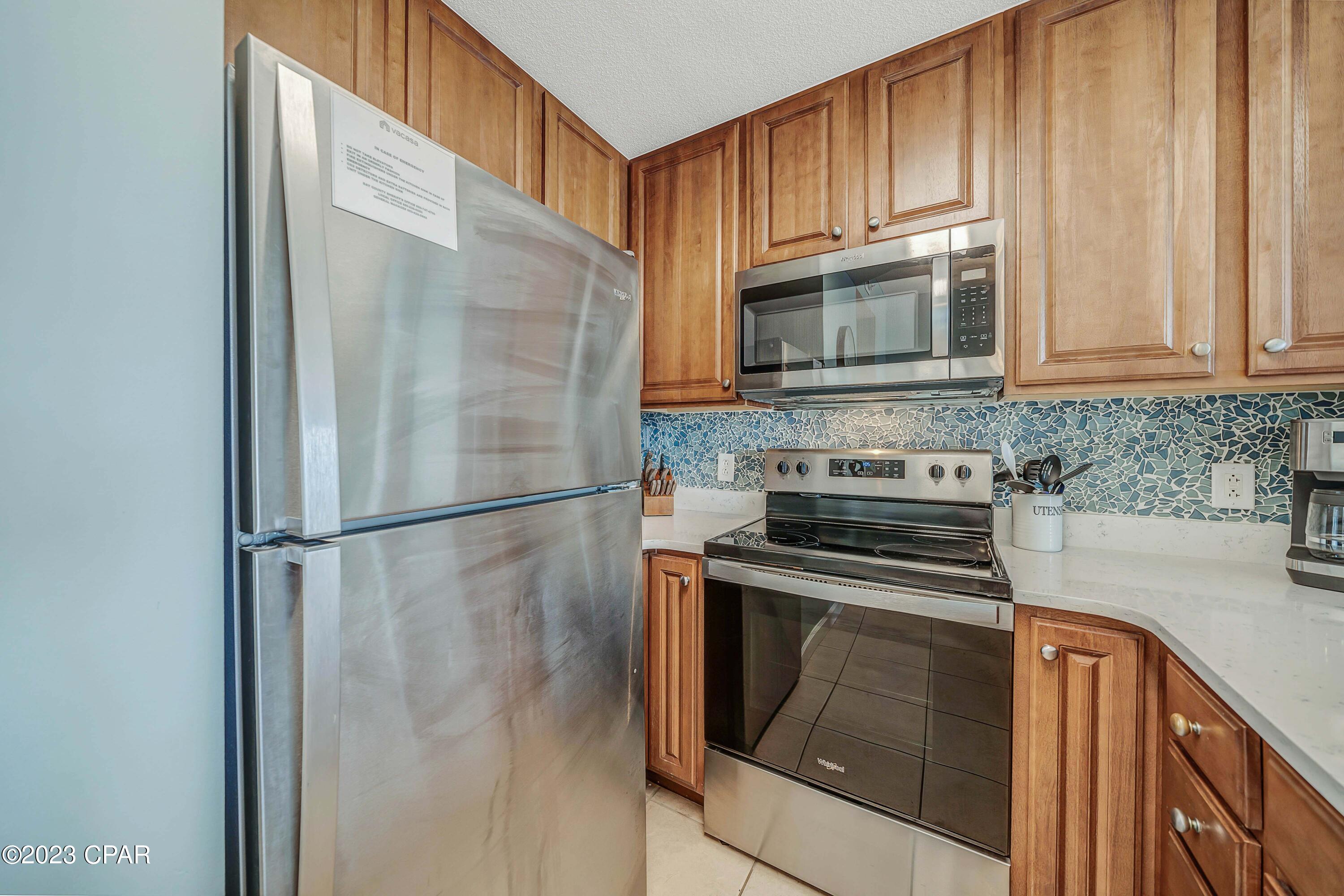 Image 3 For 5115 Gulf Drive 202