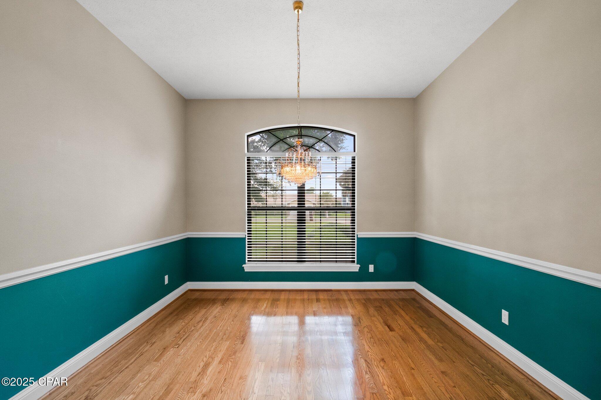 Image 14 For 106 Queens Circle