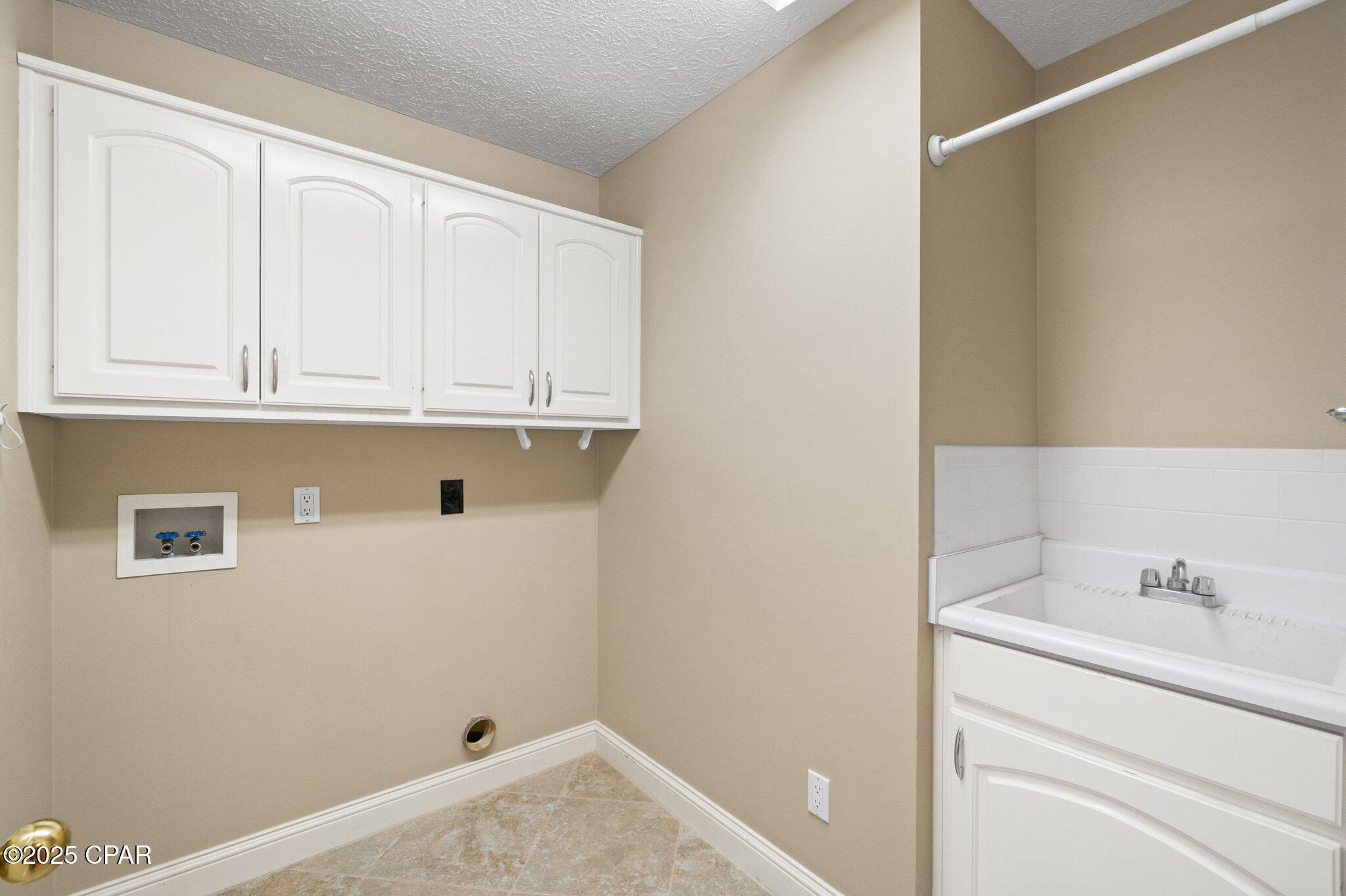 Image 21 For 106 Queens Circle