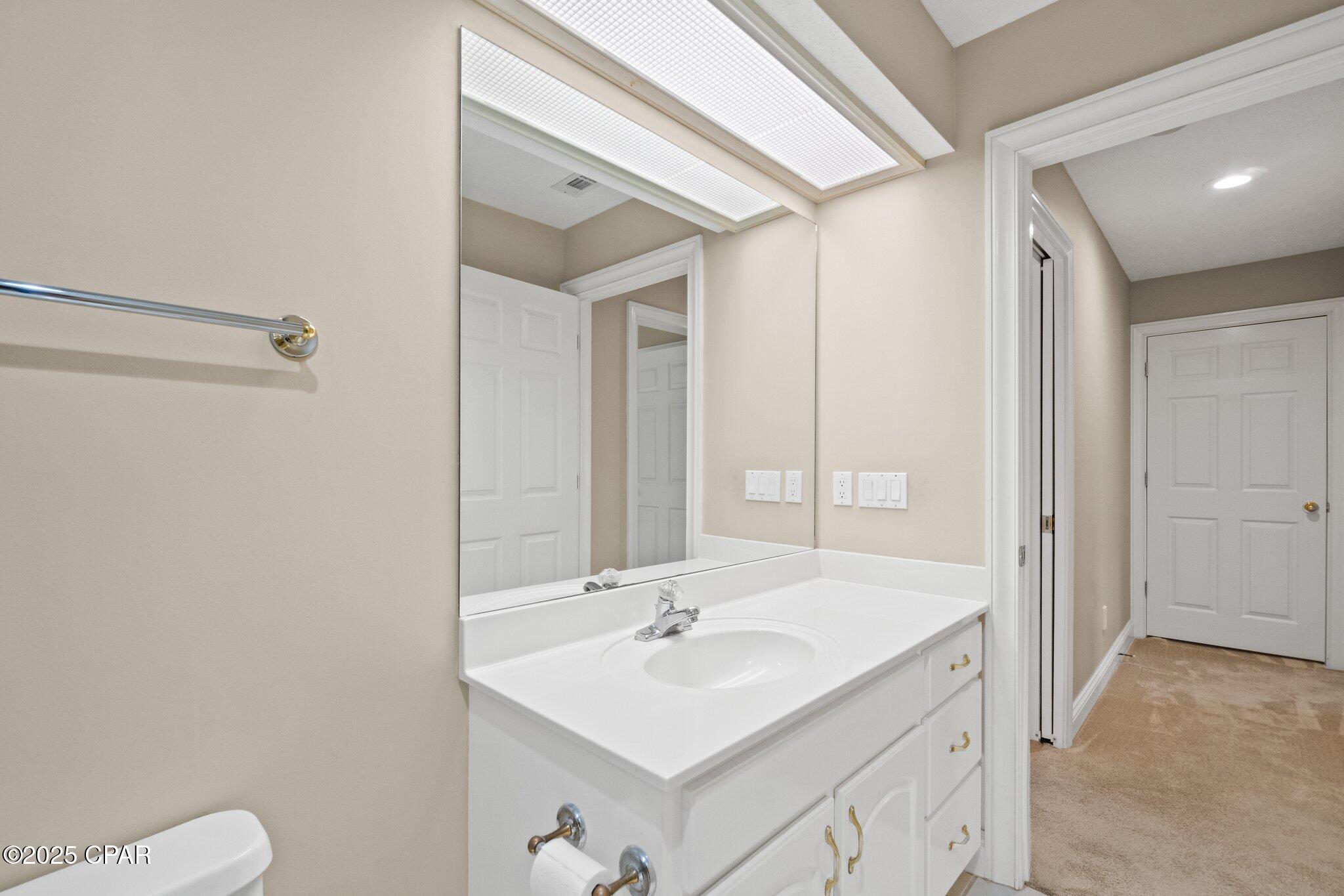 Image 28 For 106 Queens Circle