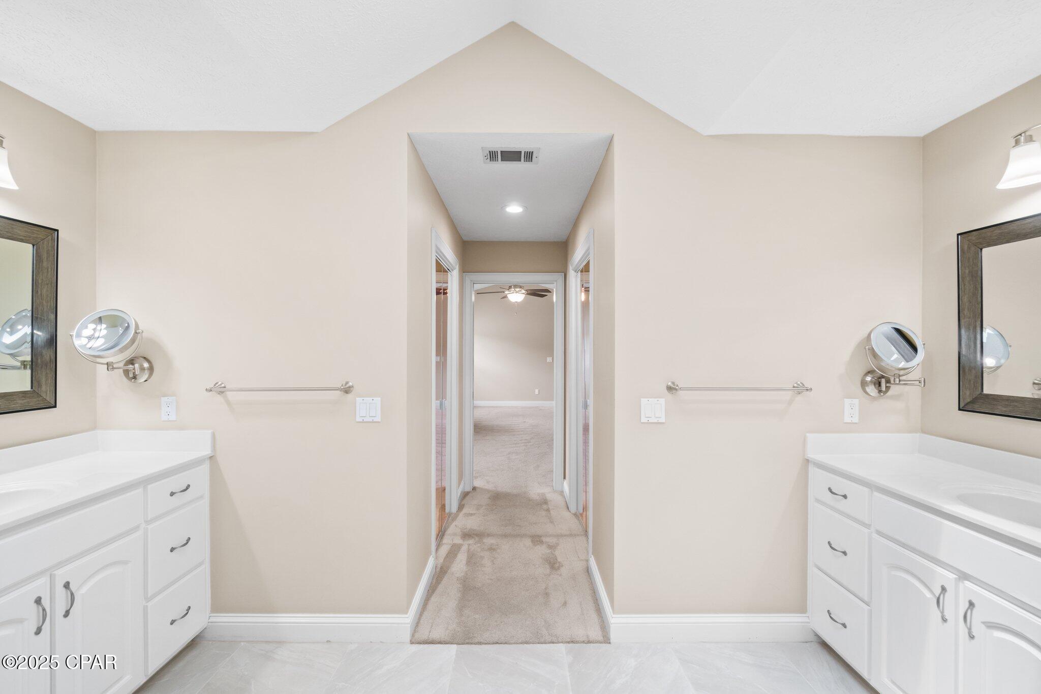 Image 41 For 106 Queens Circle