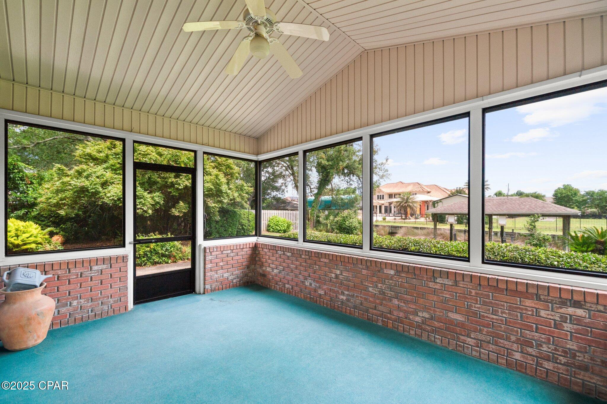 Image 44 For 106 Queens Circle