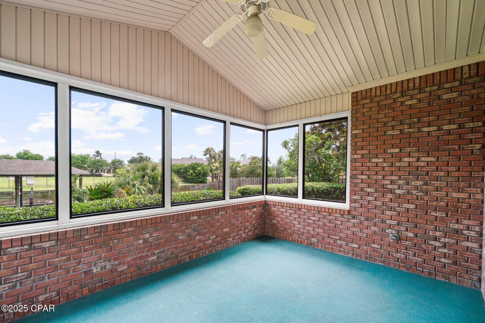 Image 45 For 106 Queens Circle