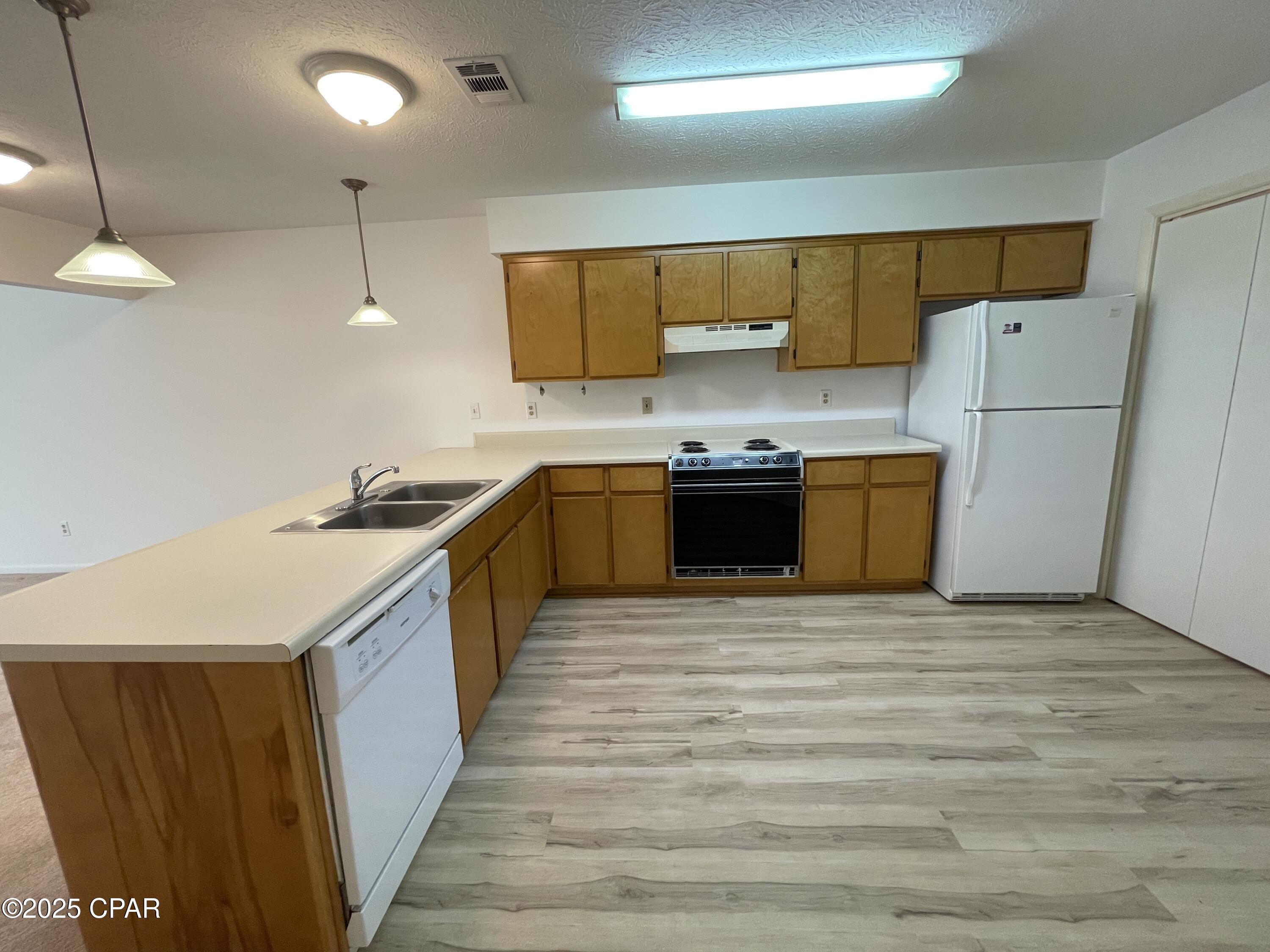 Image 14 For 2026 Baker Court 21