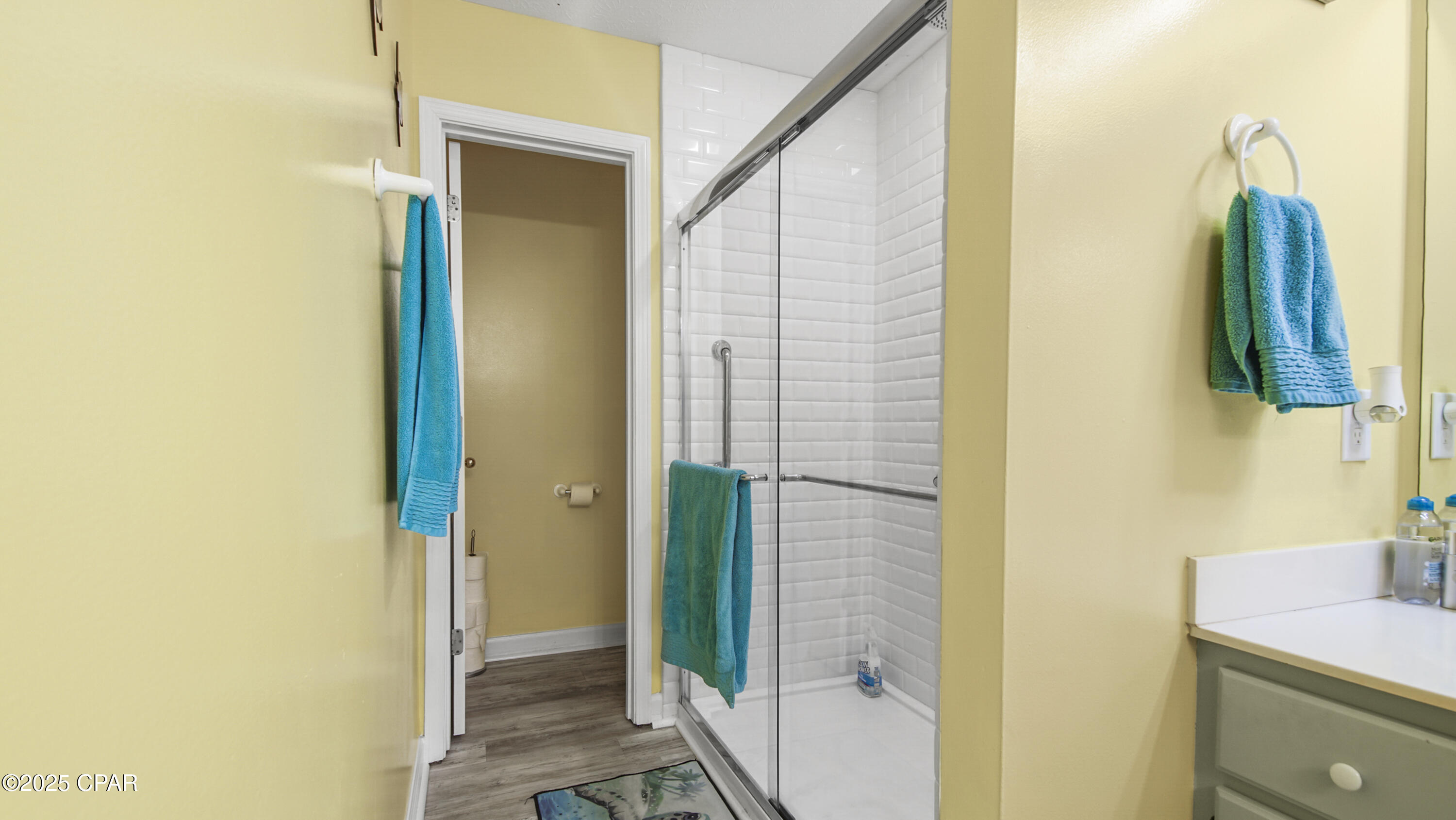 Image 16 For 120 Bonaire Drive