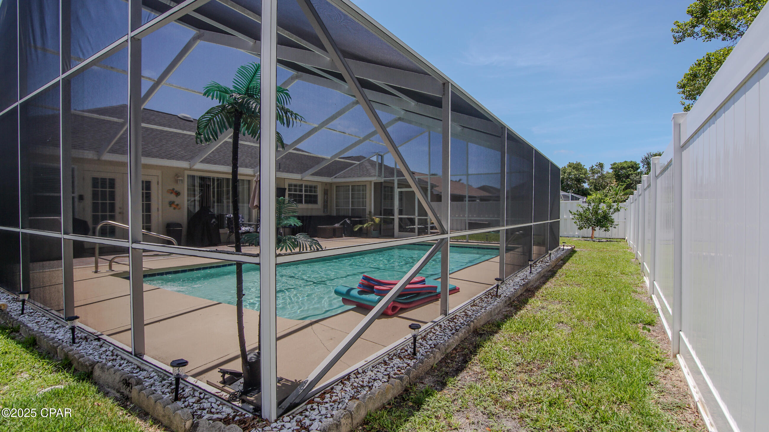 Image 33 For 120 Bonaire Drive