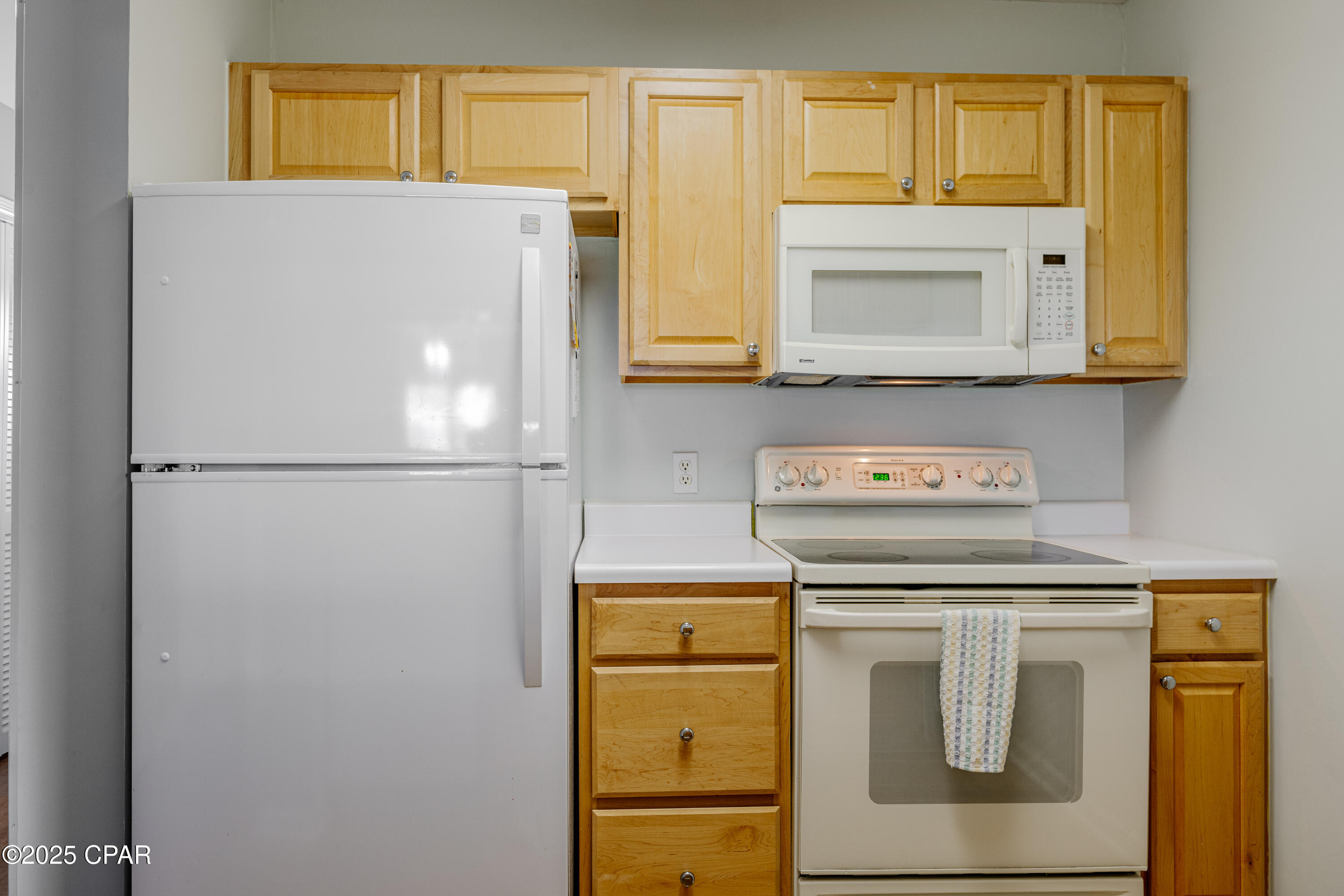 Image 11 For 6215 Thomas Drive 121