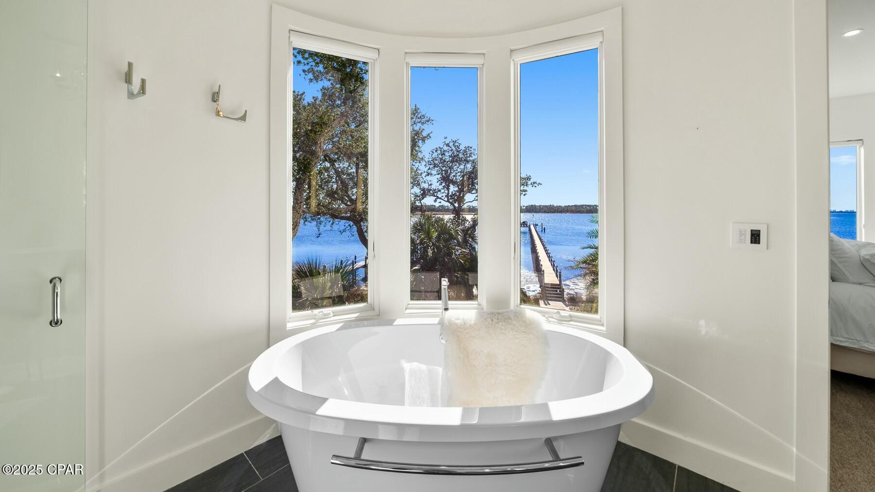 Image 44 For 4200 Northshore Islands Road