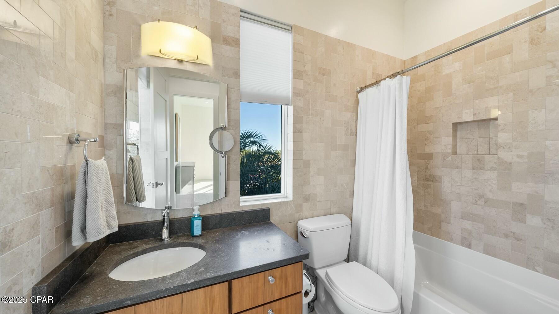 Image 69 For 4200 Northshore Islands Road