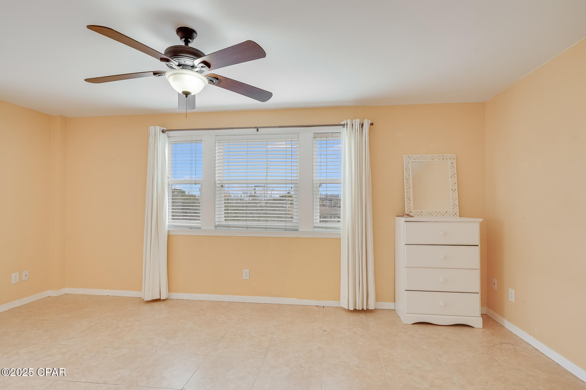 Image 14 For 8730 Thomas Drive 1201-b