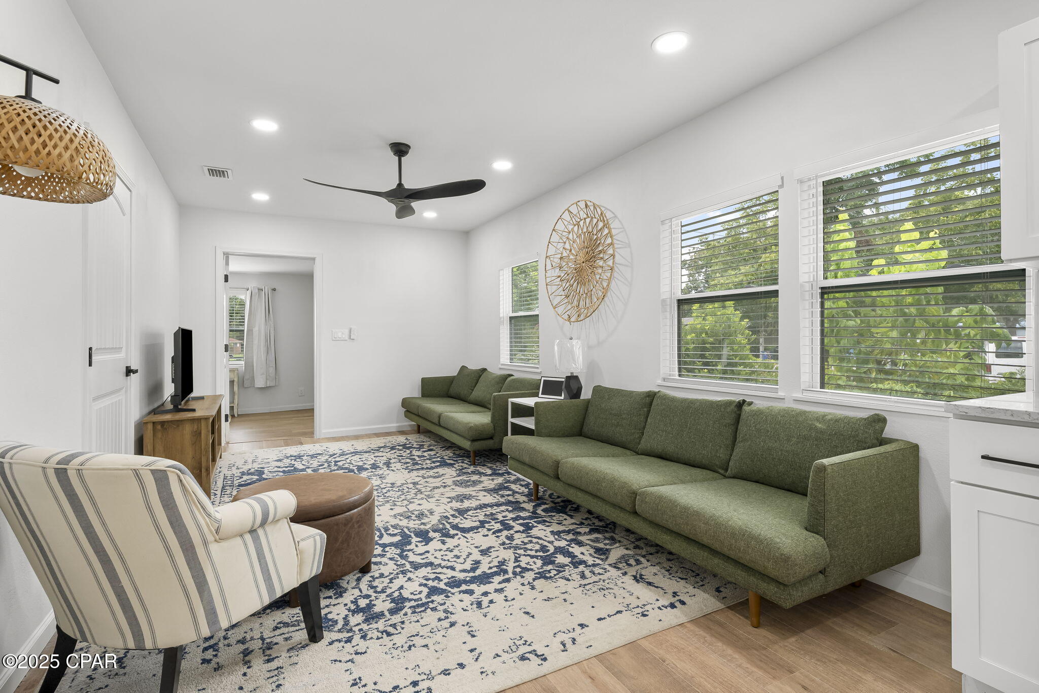 Image 12 For 340 Gray Avenue