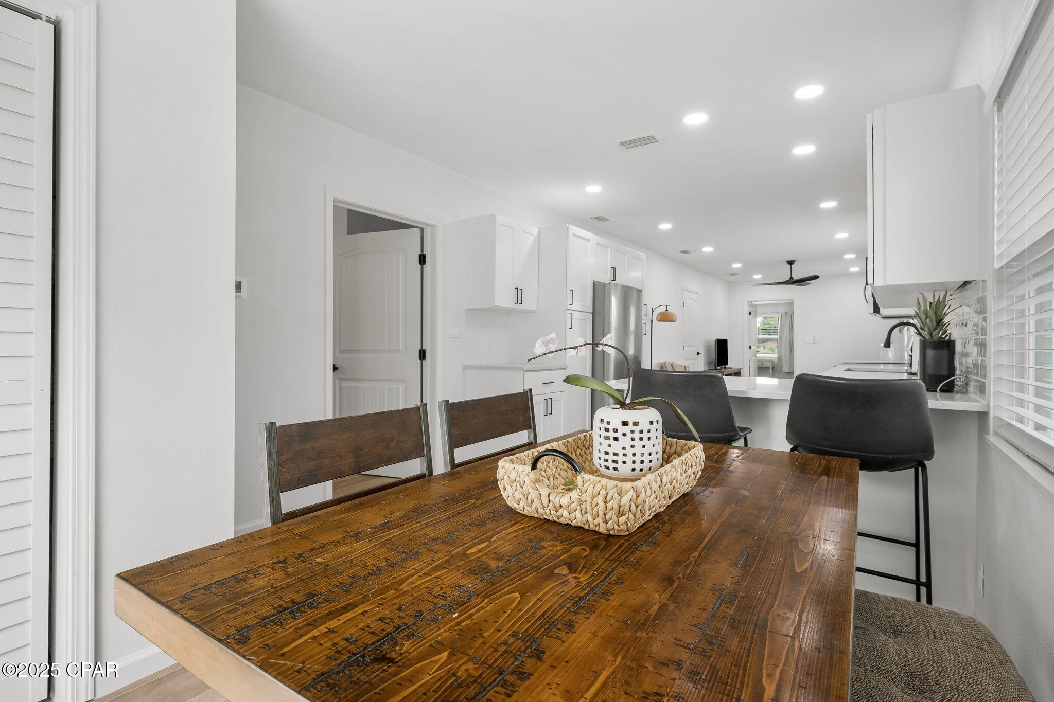 Image 13 For 340 Gray Avenue