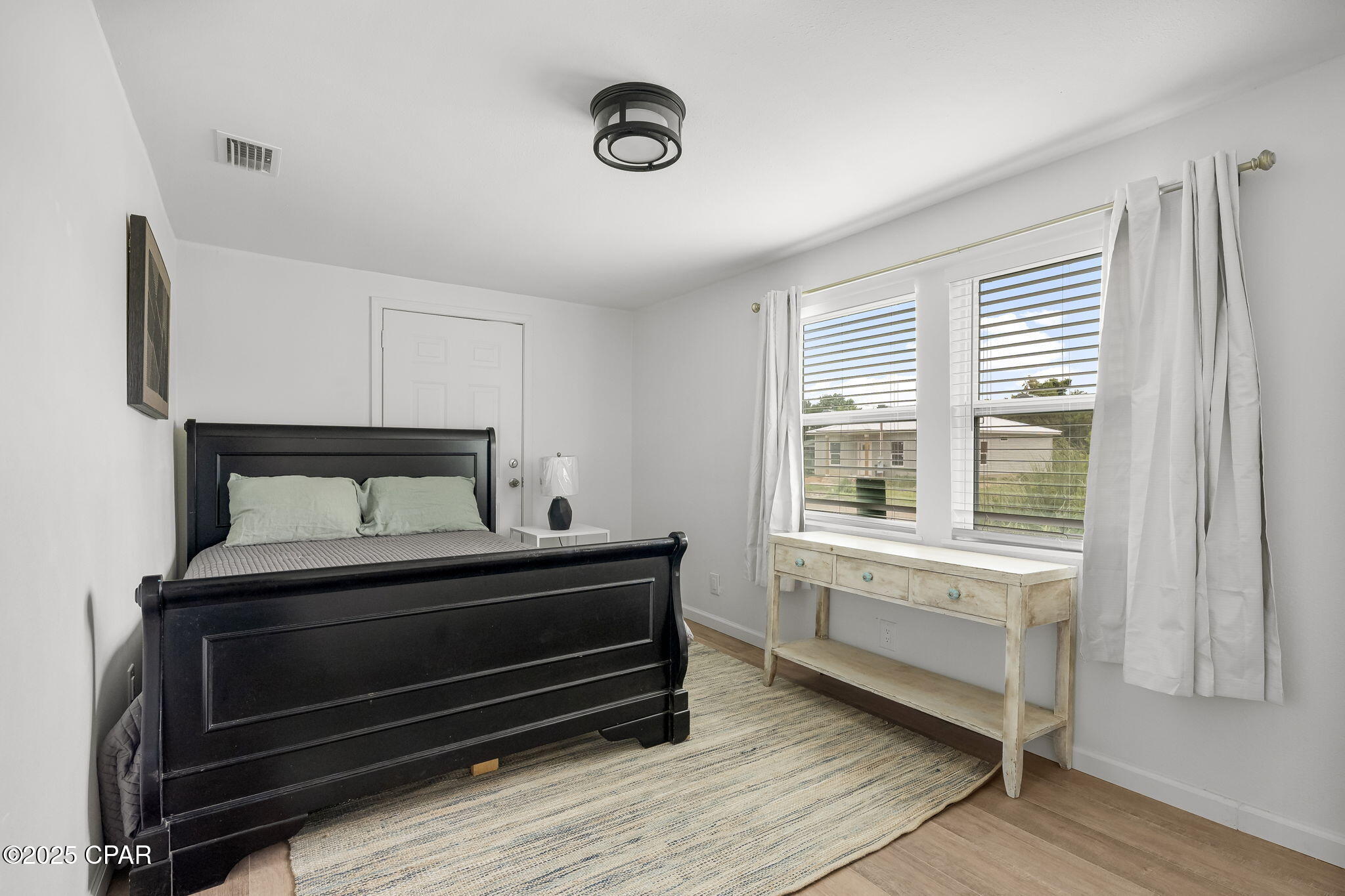 Image 24 For 340 Gray Avenue