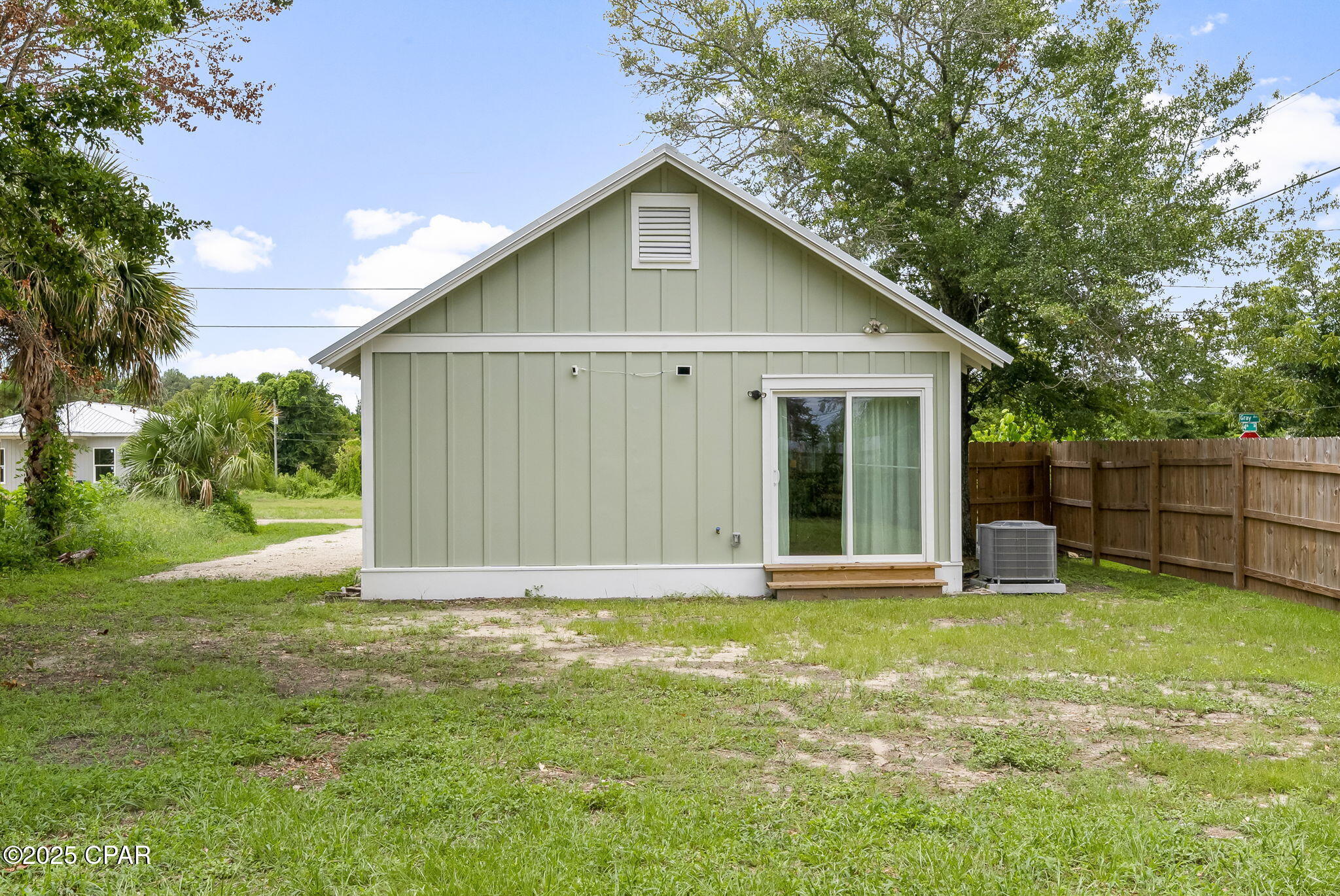 Image 26 For 340 Gray Avenue