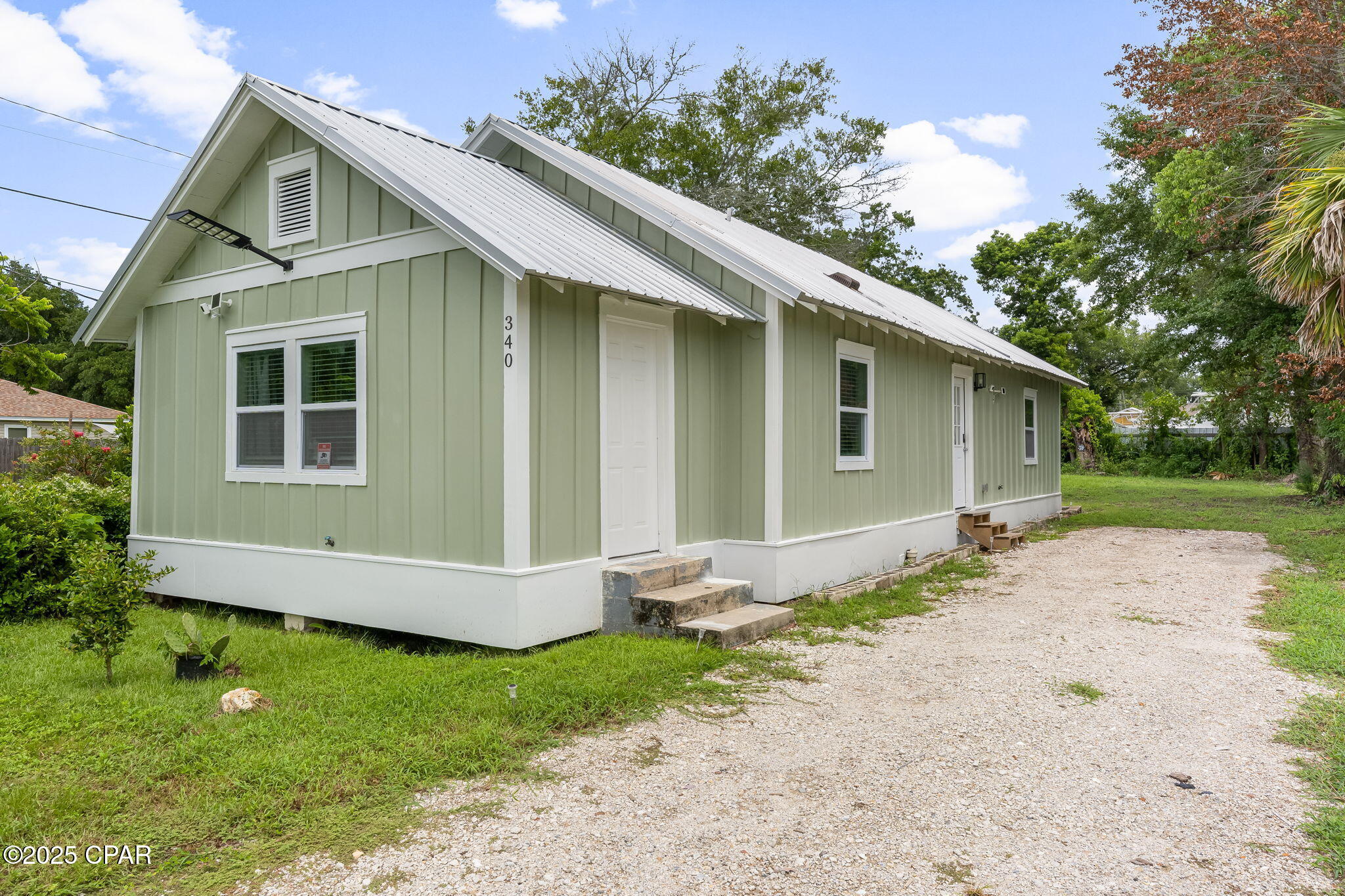 Image 30 For 340 Gray Avenue