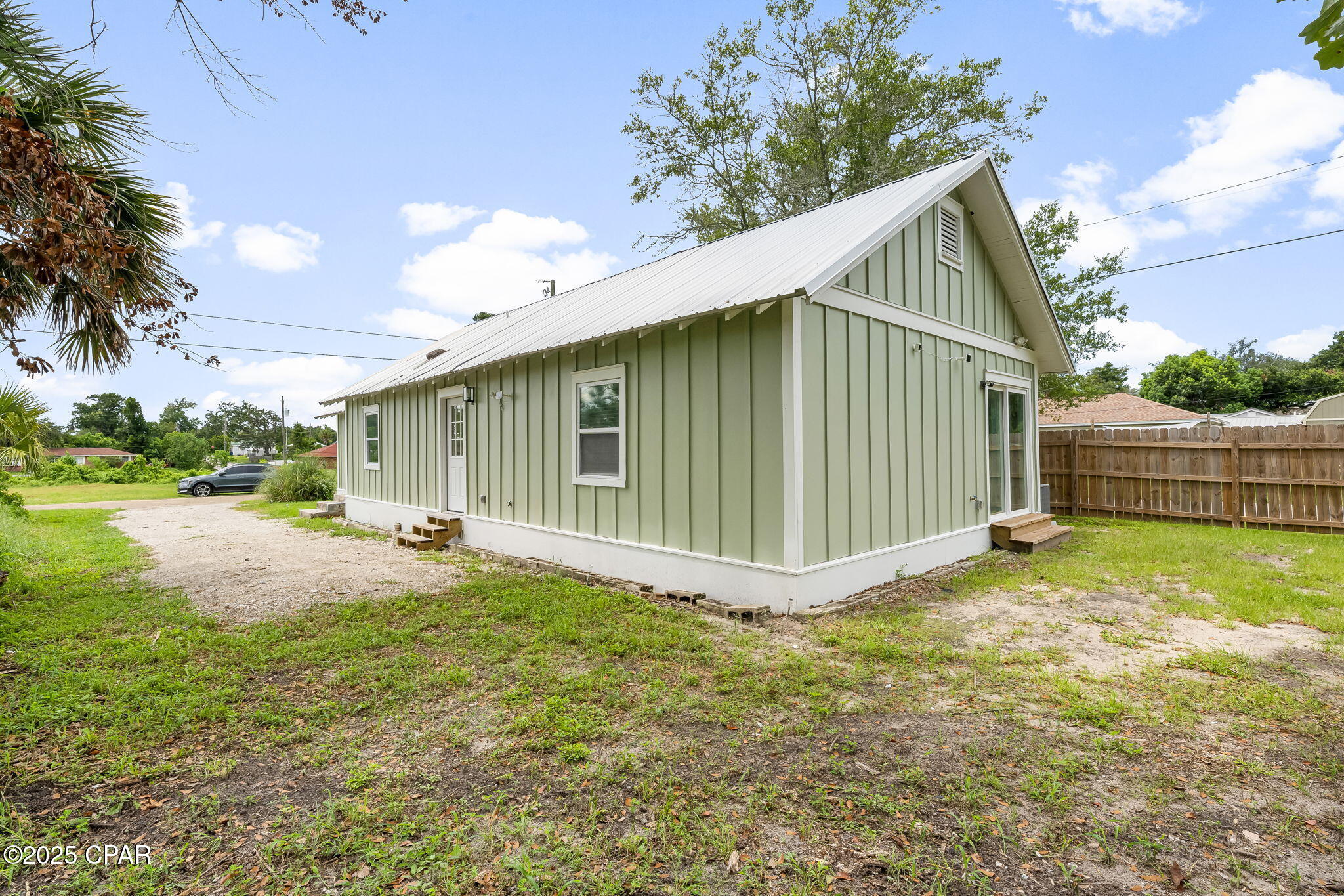 Image 31 For 340 Gray Avenue