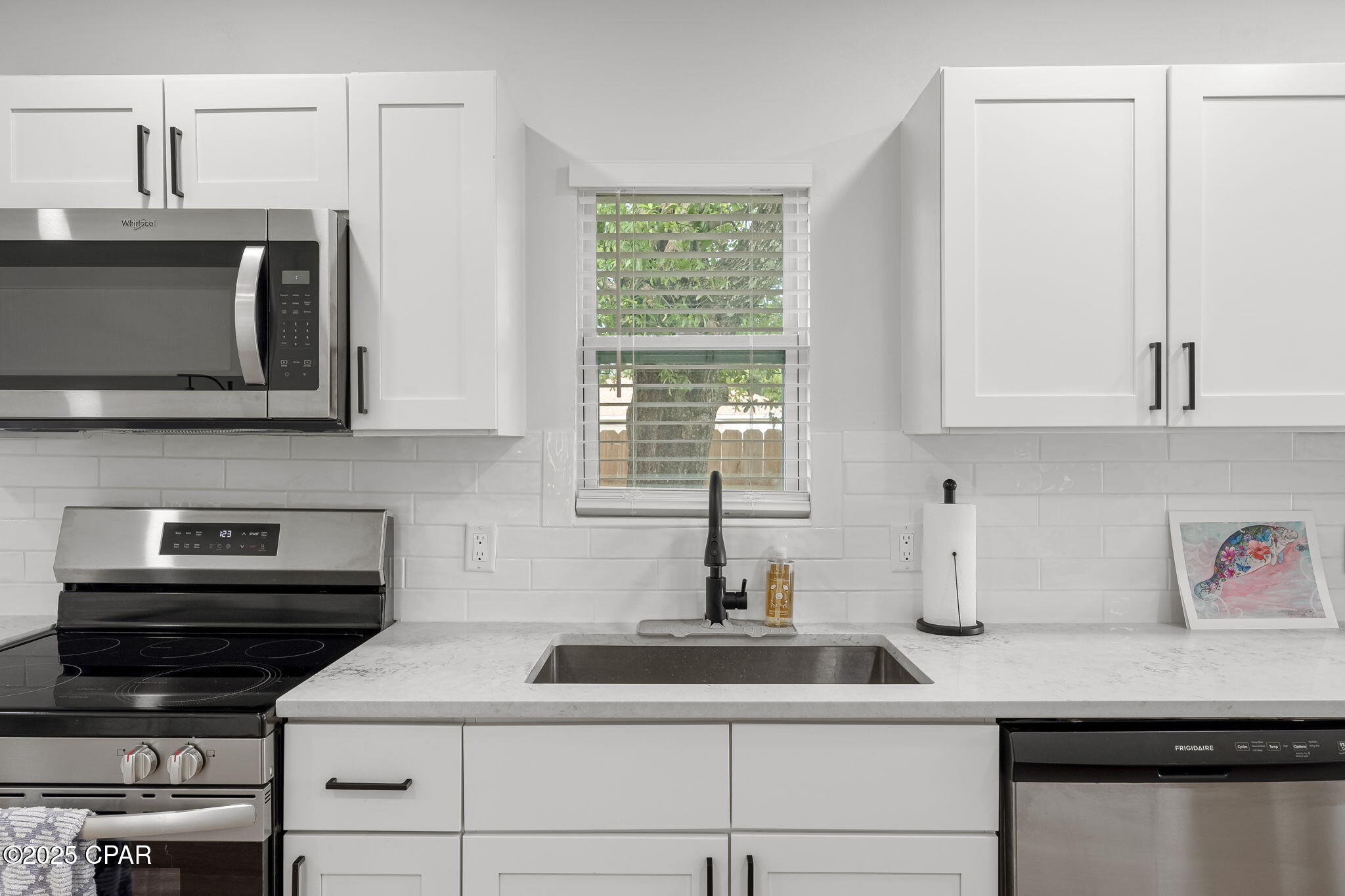 Image 6 For 340 Gray Avenue