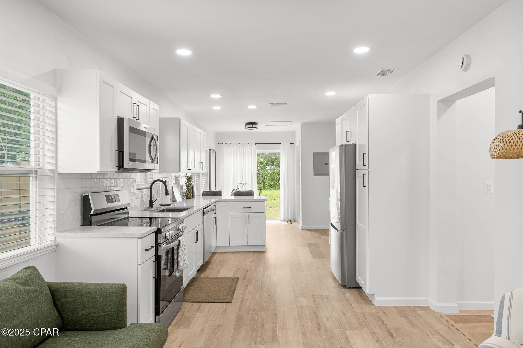 Image 8 For 340 Gray Avenue